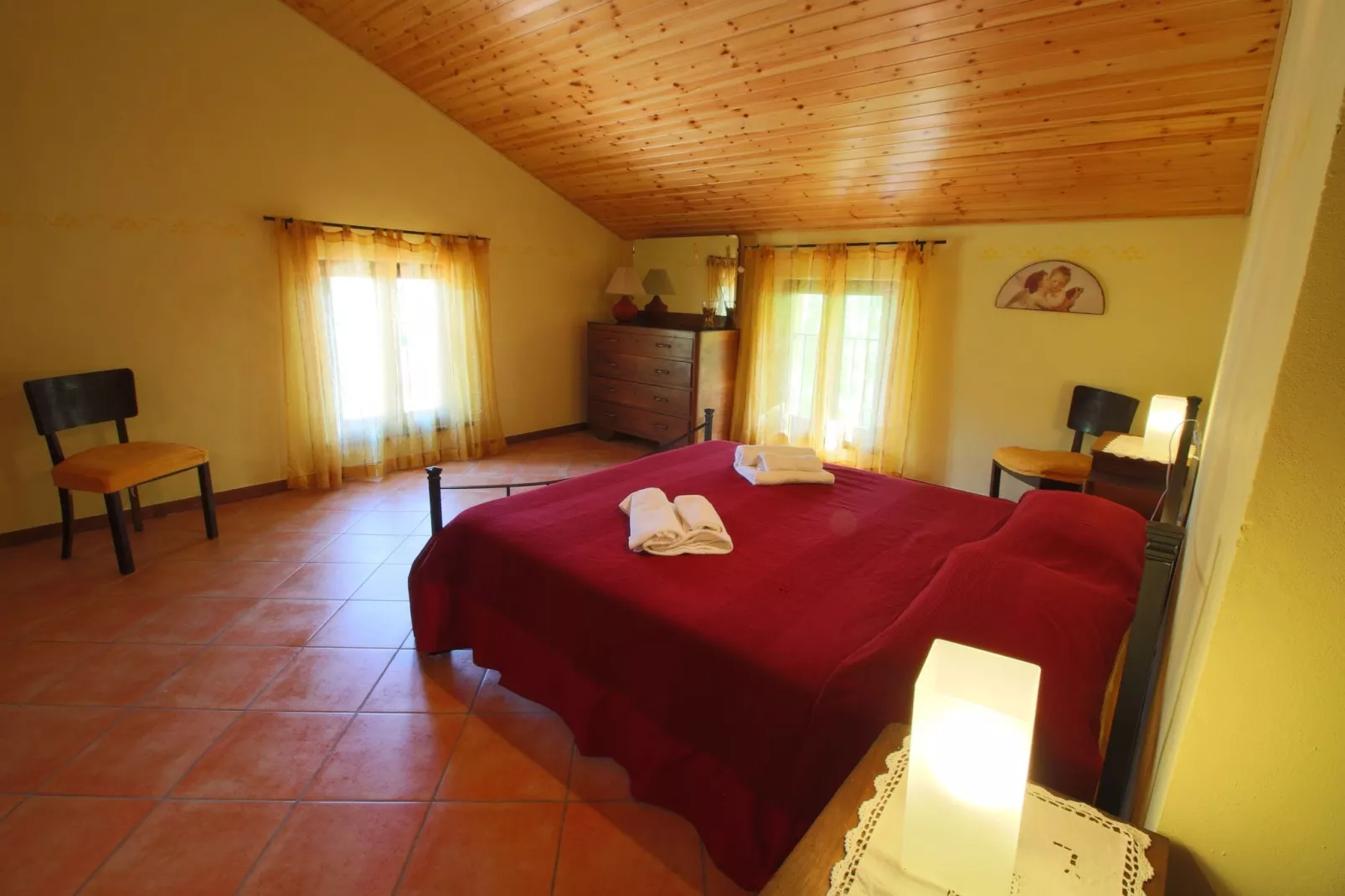 Gina-Bedroom