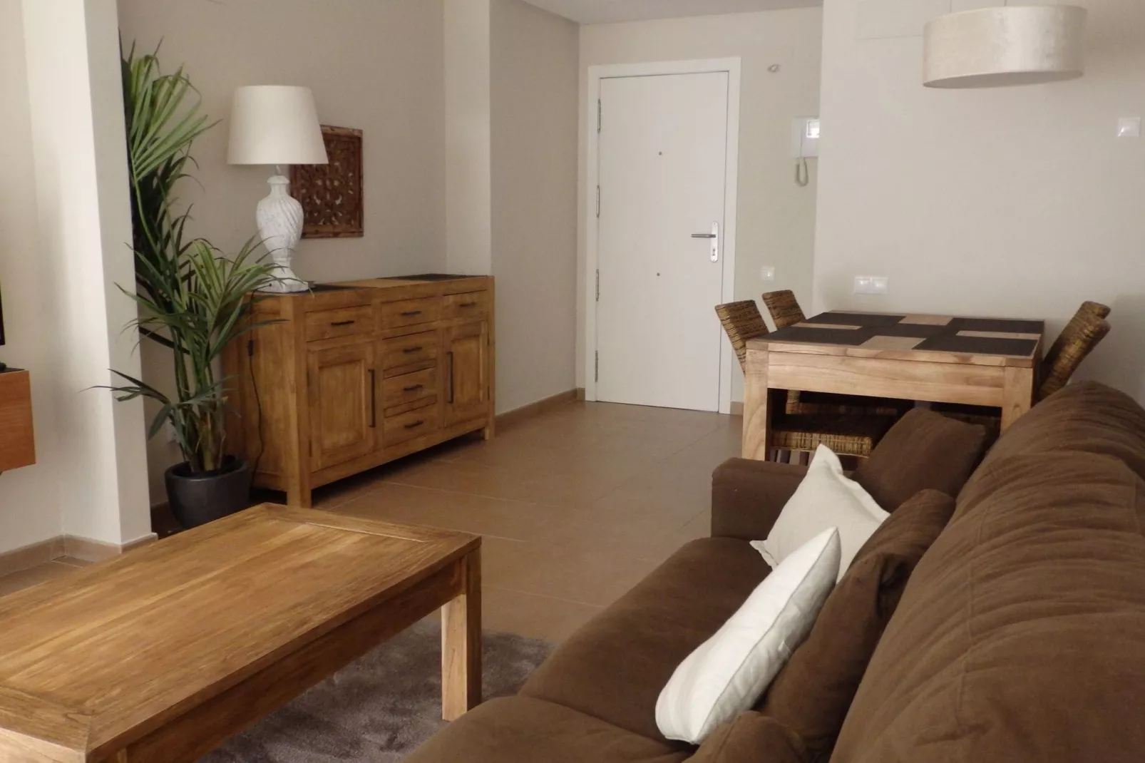 Green Paradise	-Living room