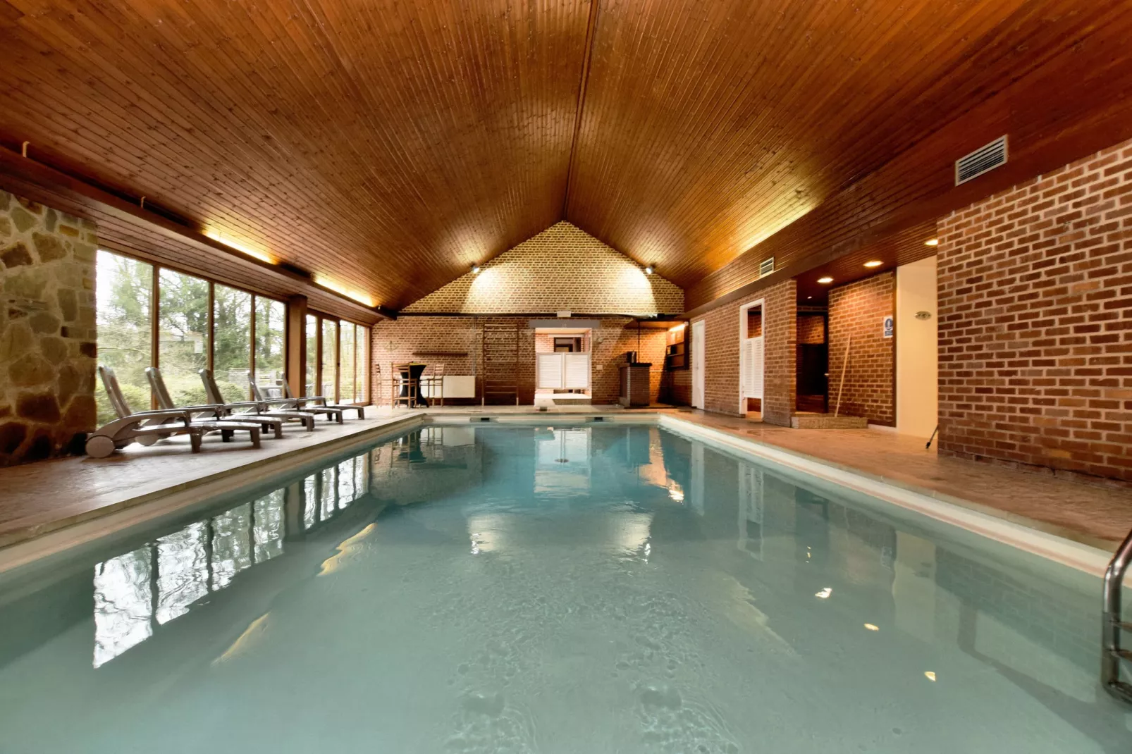 Grand Han-Pool
