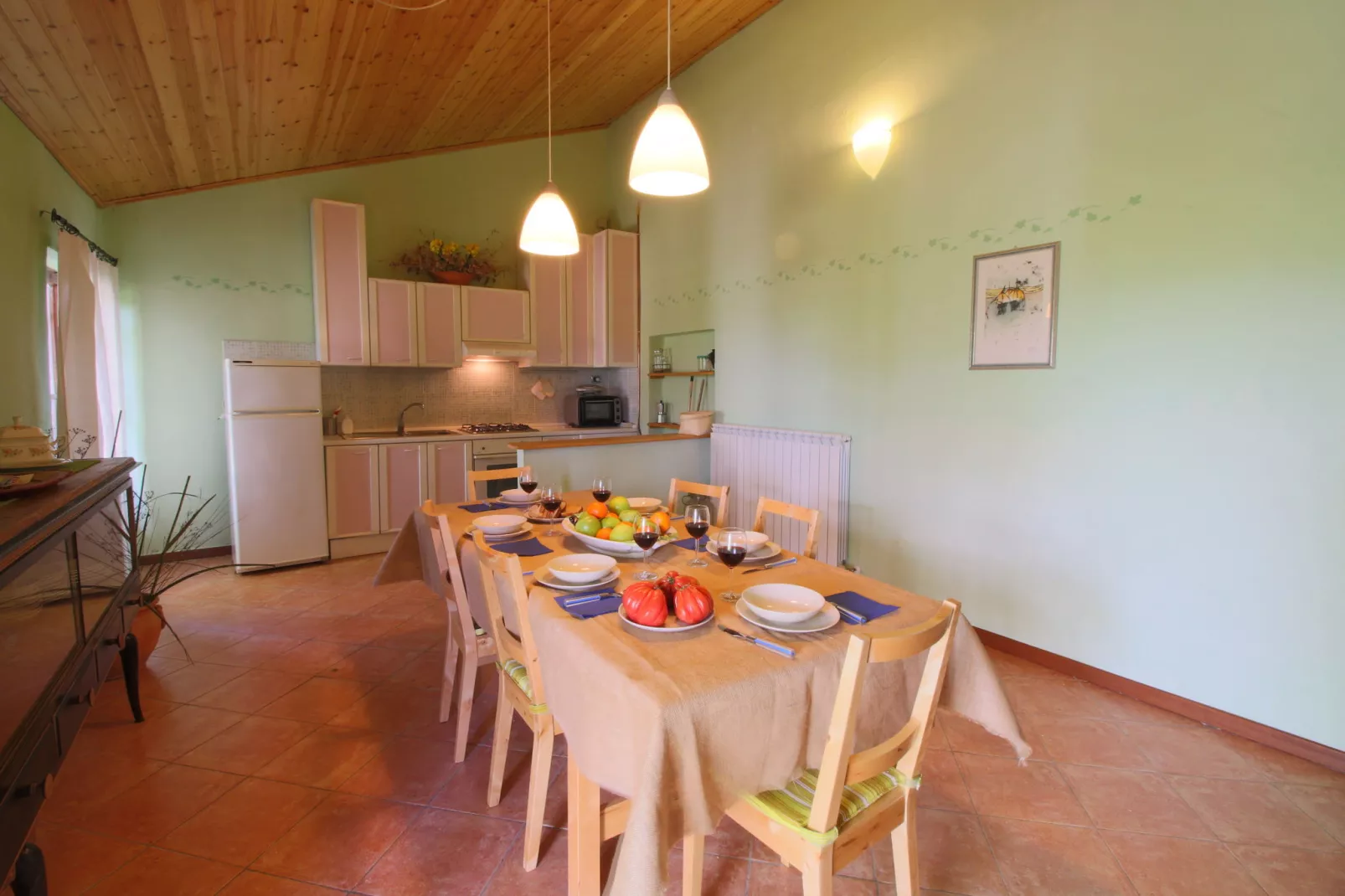 Salvo-Dining room
