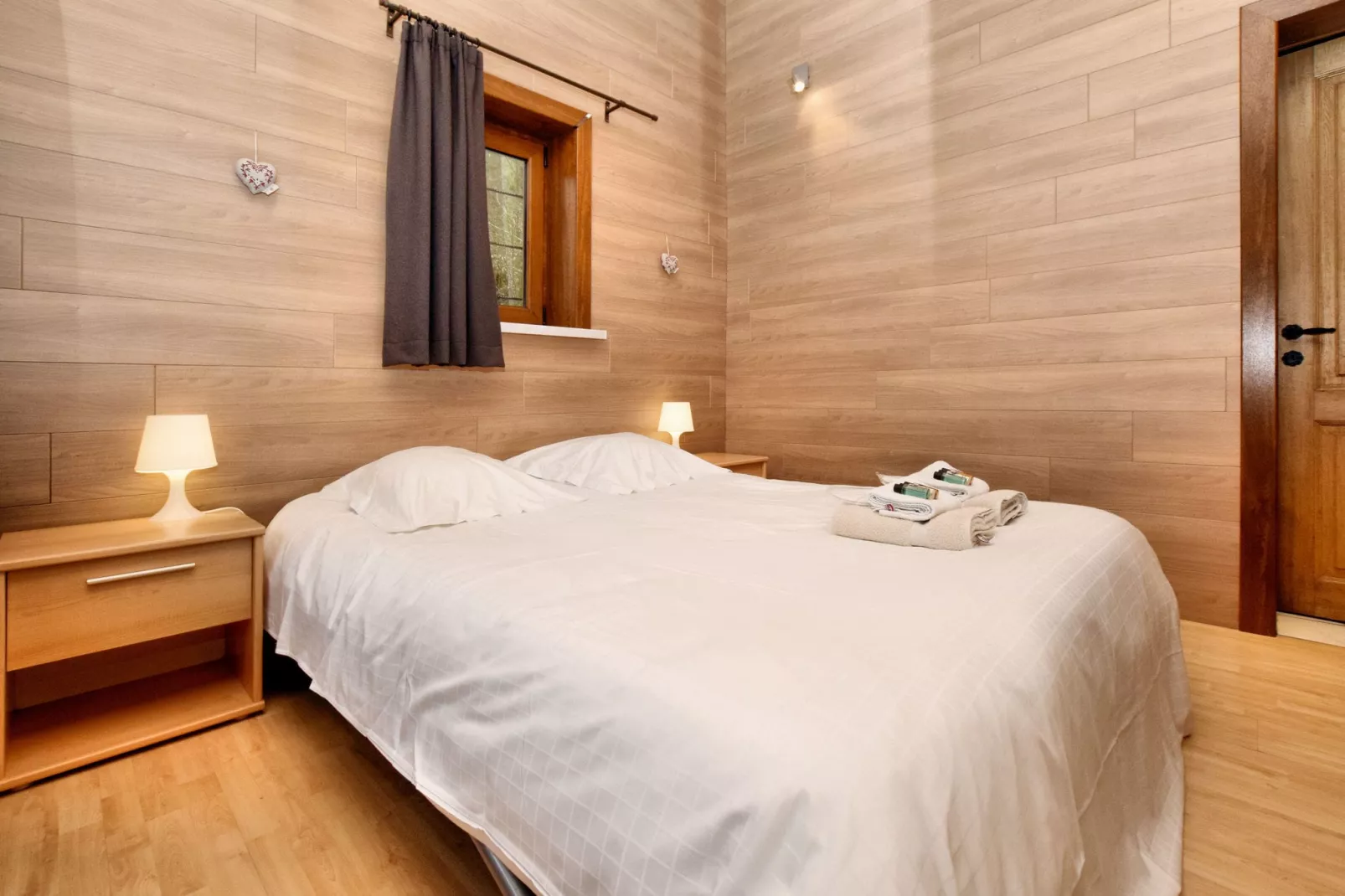 Grand Han-Bedroom