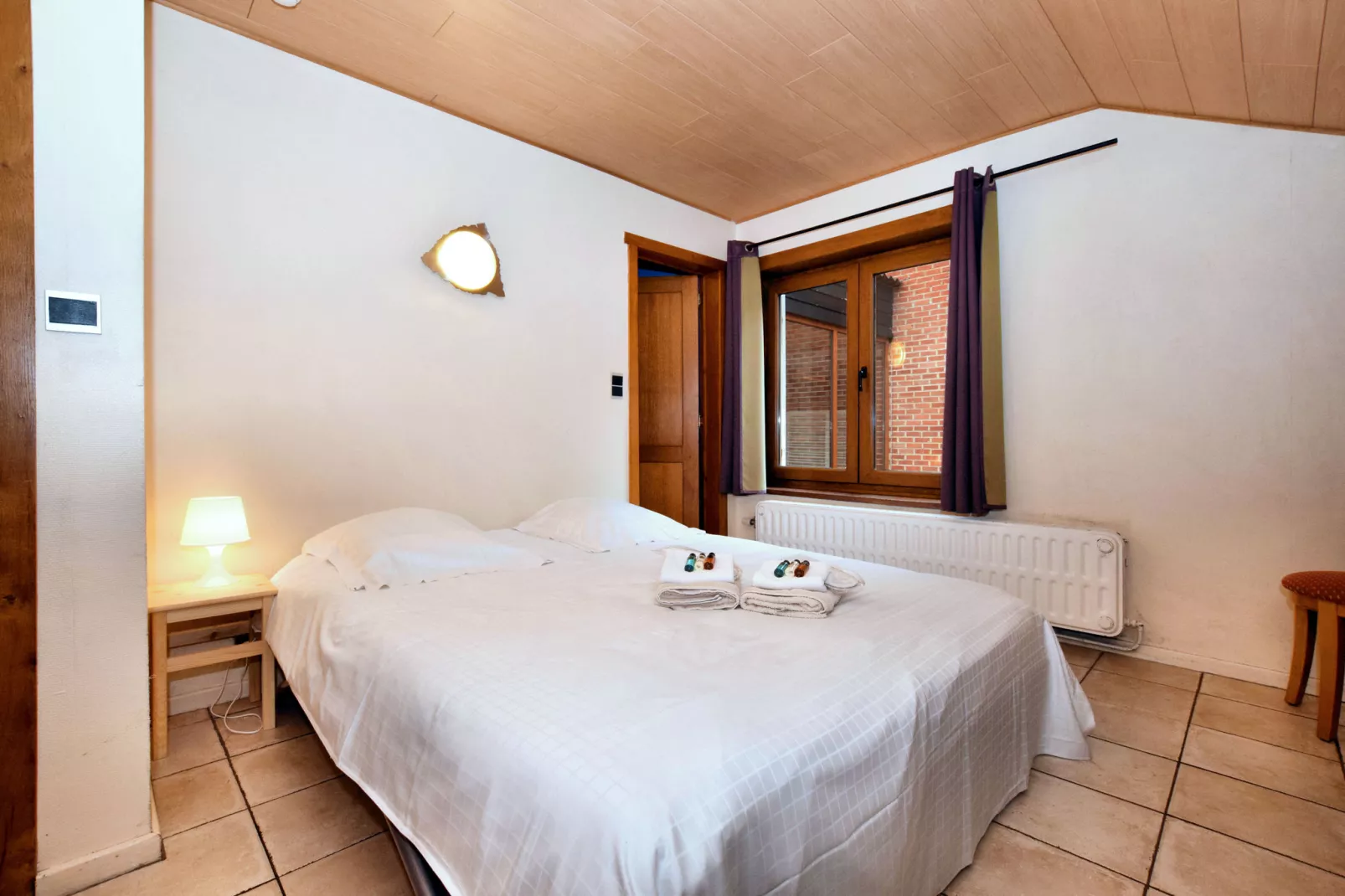 Grand Han-Bedroom