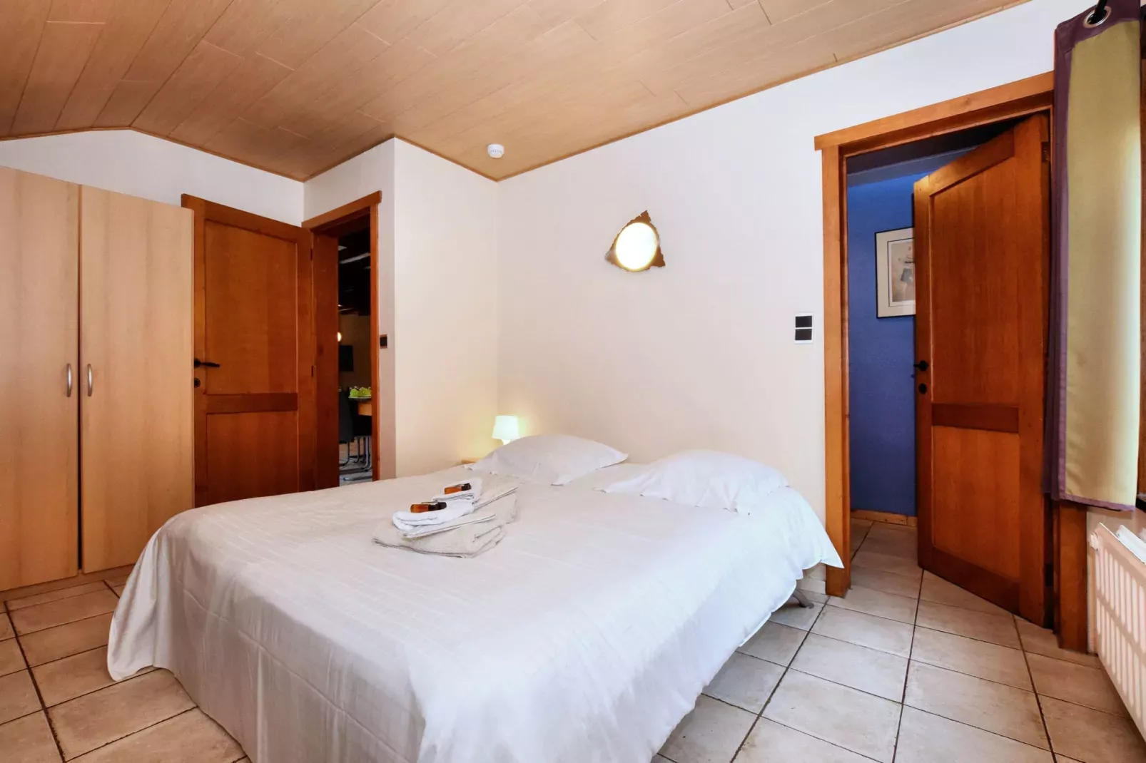Grand Han-Bedroom