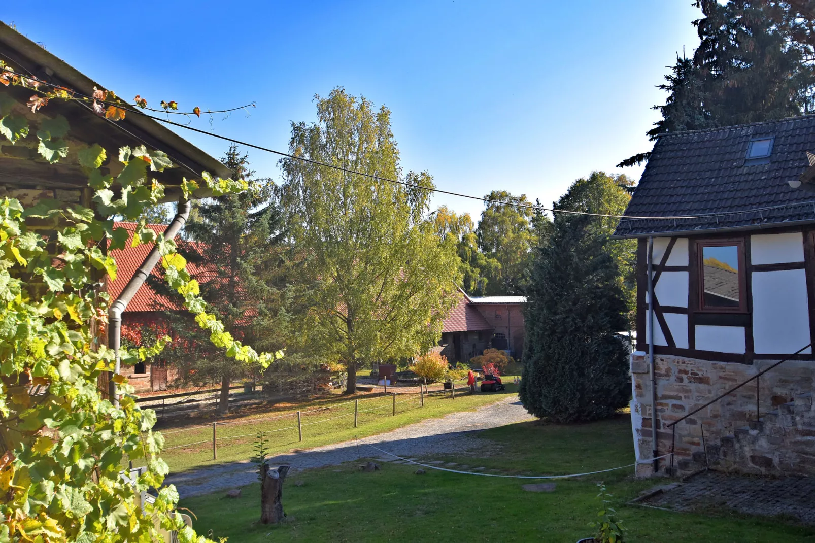 Auf der alten Hofreite-View summer