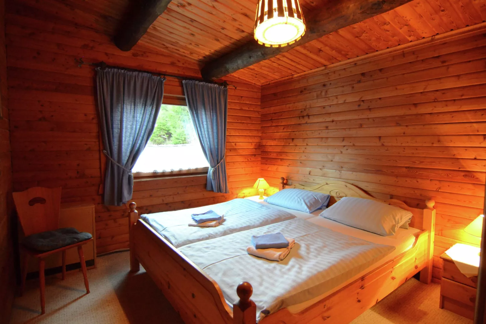Fuchsbau-Bedroom