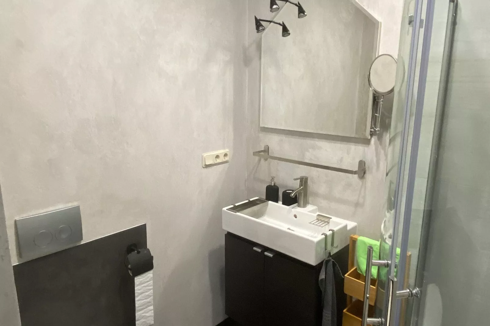 Ferienwohnung Apelt-Bathroom