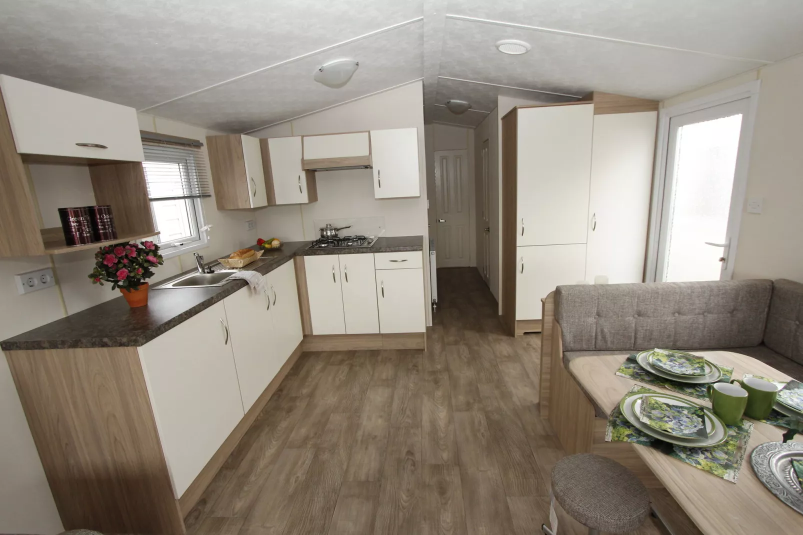 Recreatiepark Duinhoeve 12-Kitchen