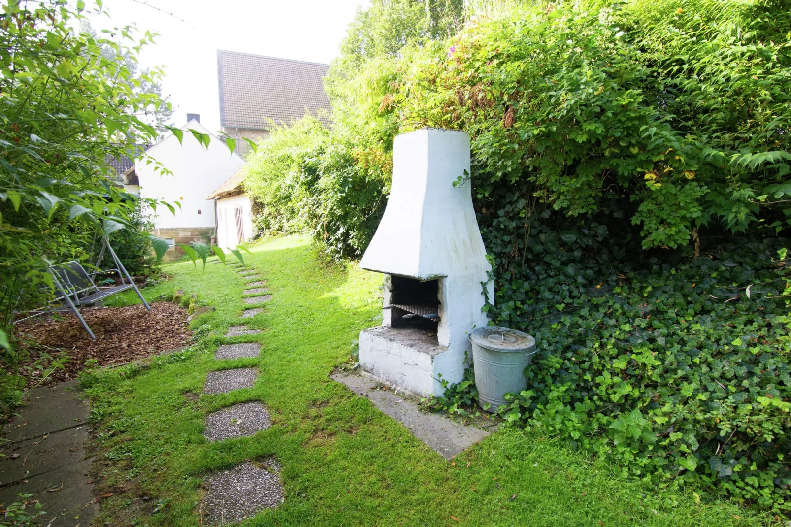Auf der alten Hofreite-Gardens summer