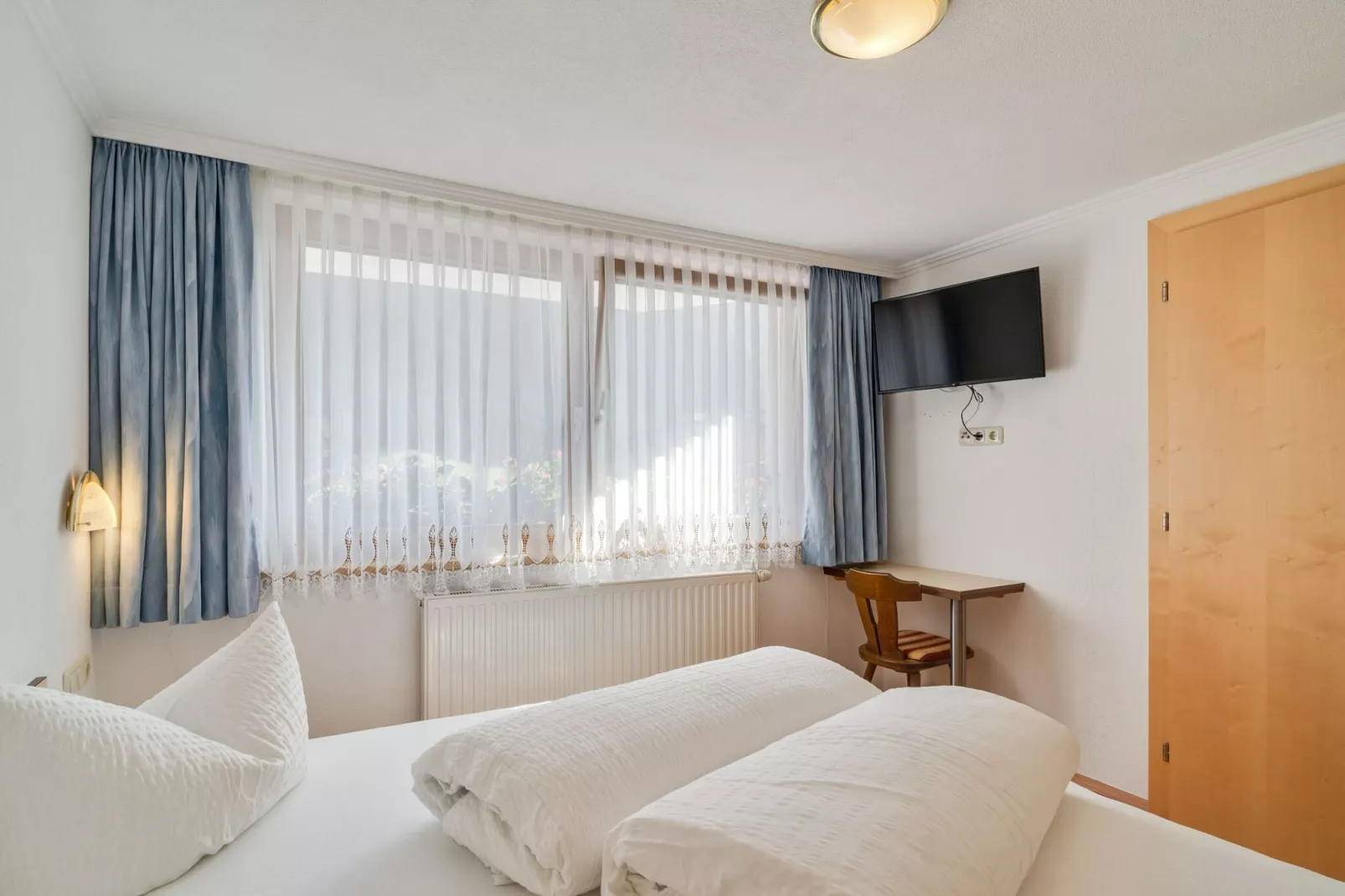 Arosa-Bedroom