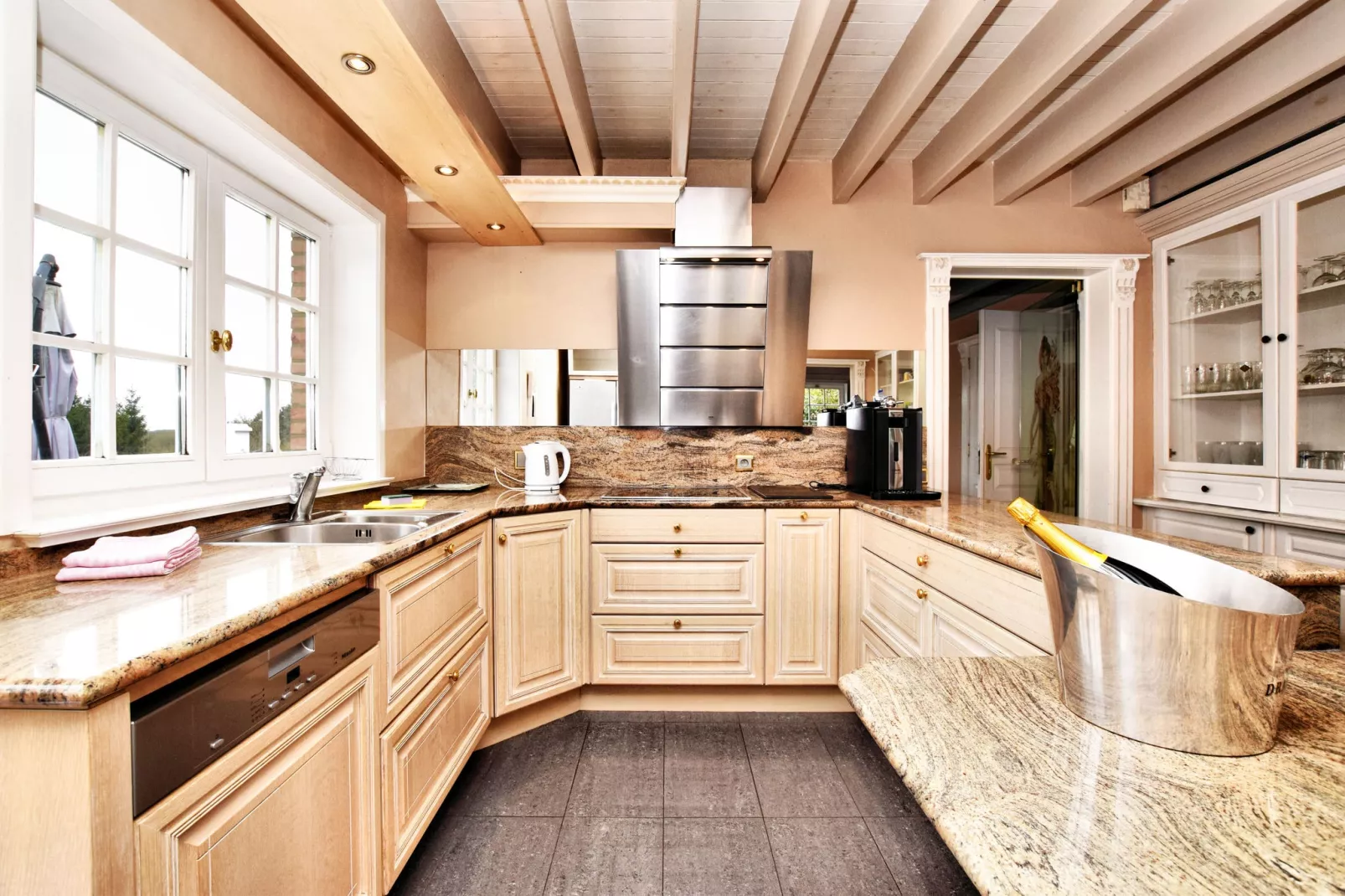 Villa Belle Vue-Kitchen