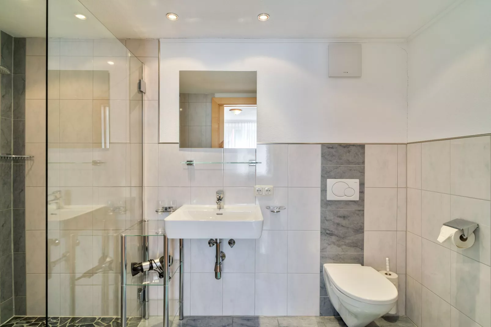 Arosa-Bathroom