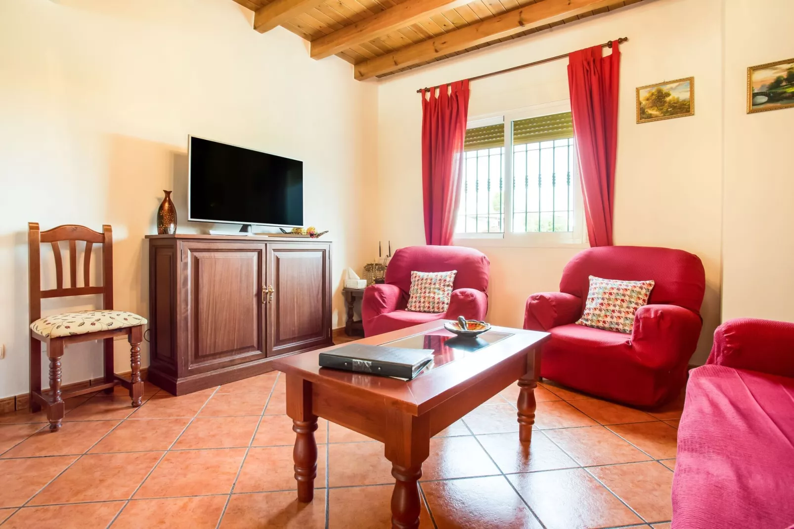 La Vista-Living room