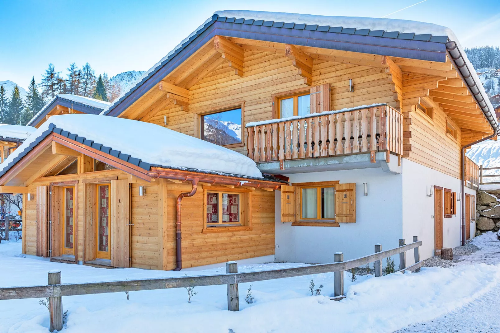 Pierina-Exterior winter