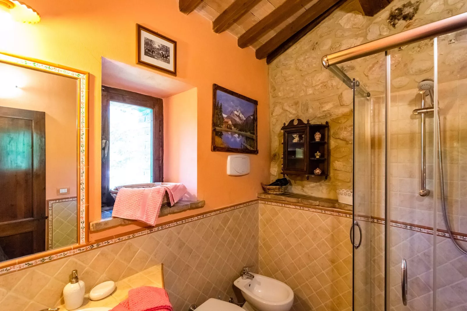 Lupo-Bathroom