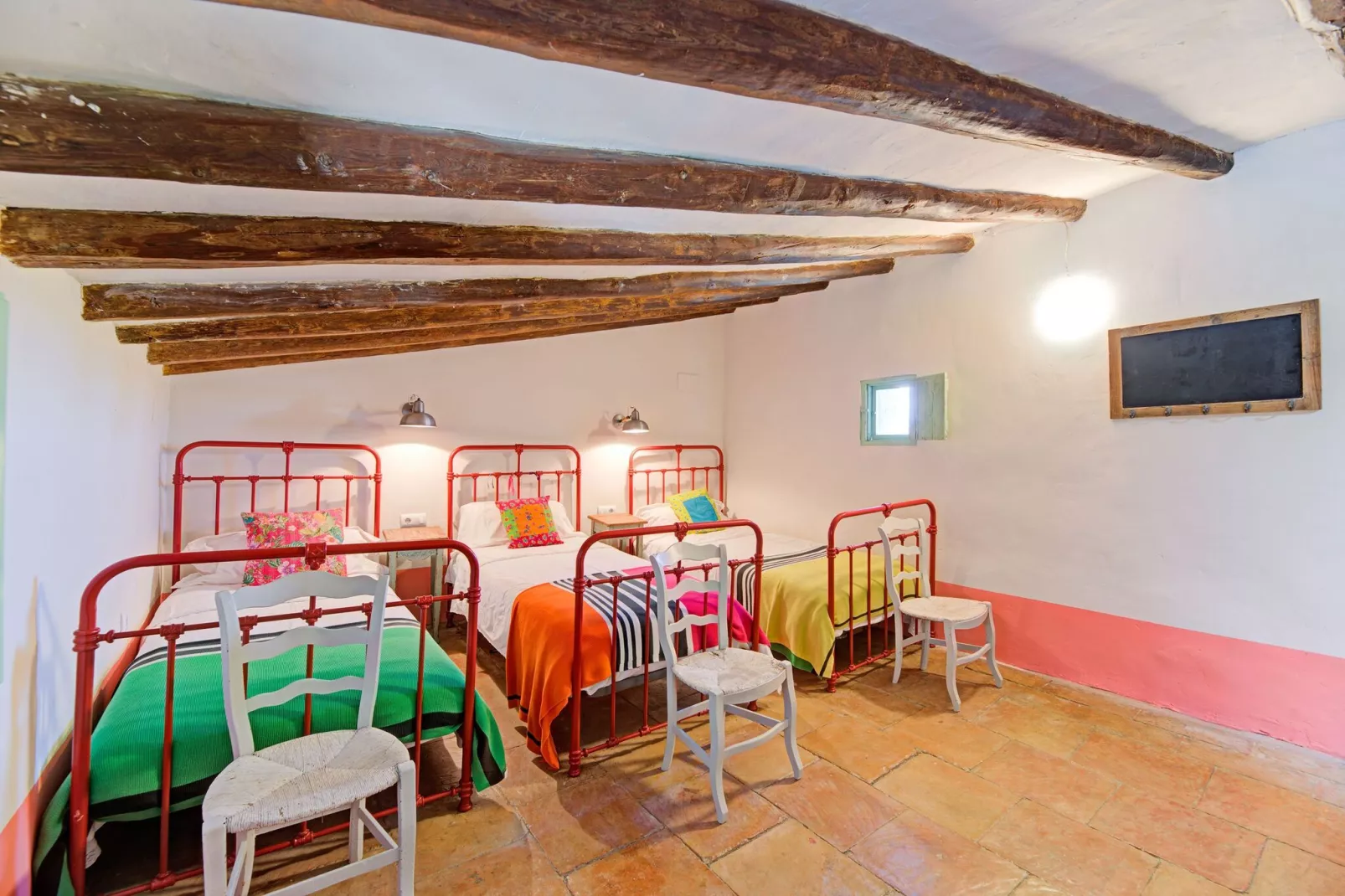 LA TORRE DE SEBASTIA-Bedroom