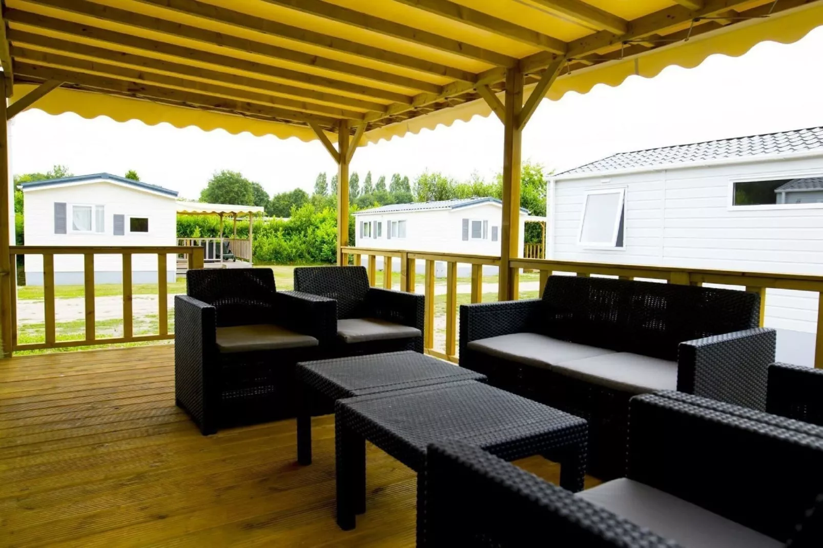 Recreatiepark Duinhoeve 13-Terrace balcony