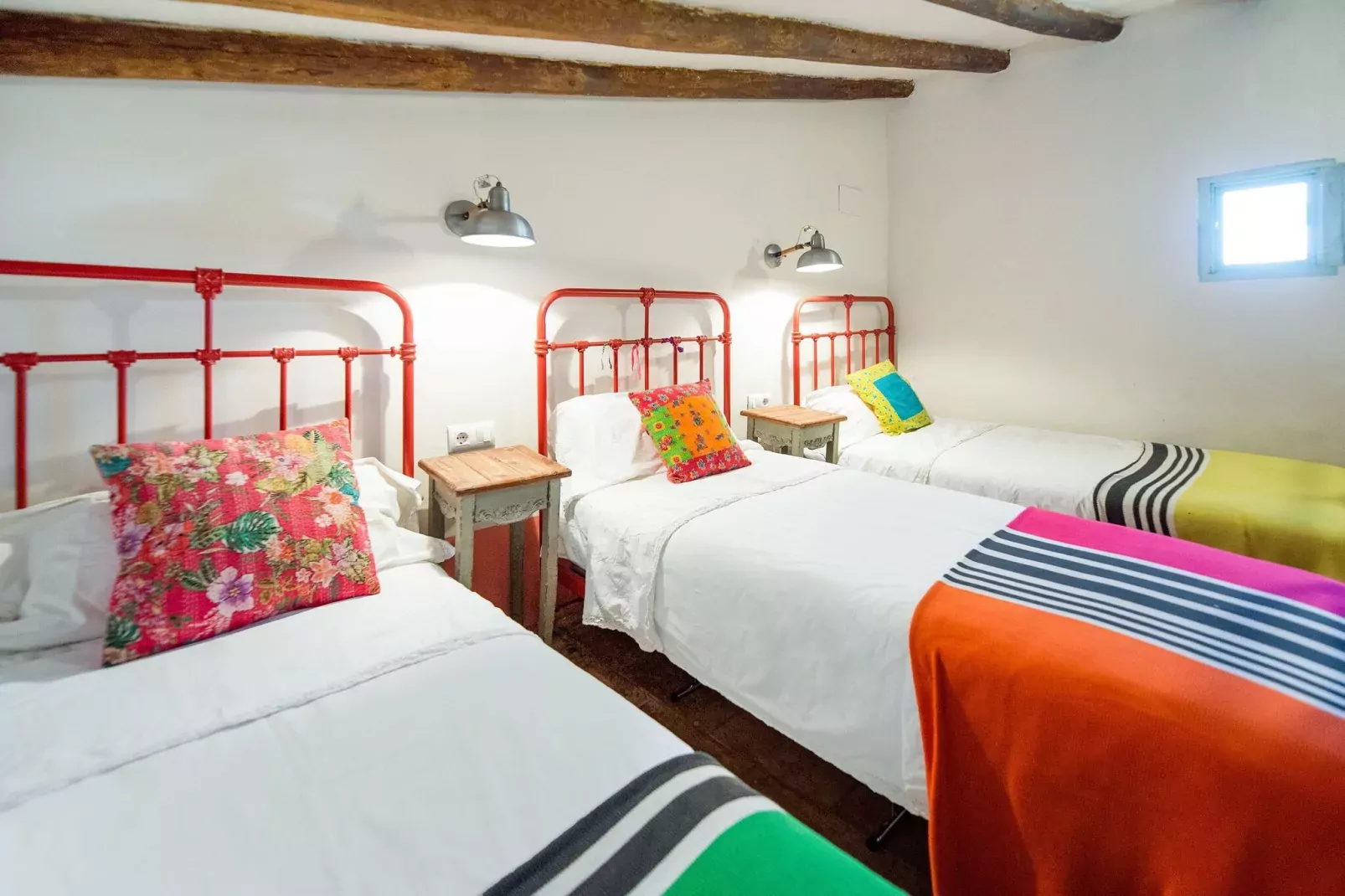 LA TORRE DE SEBASTIA-Bedroom