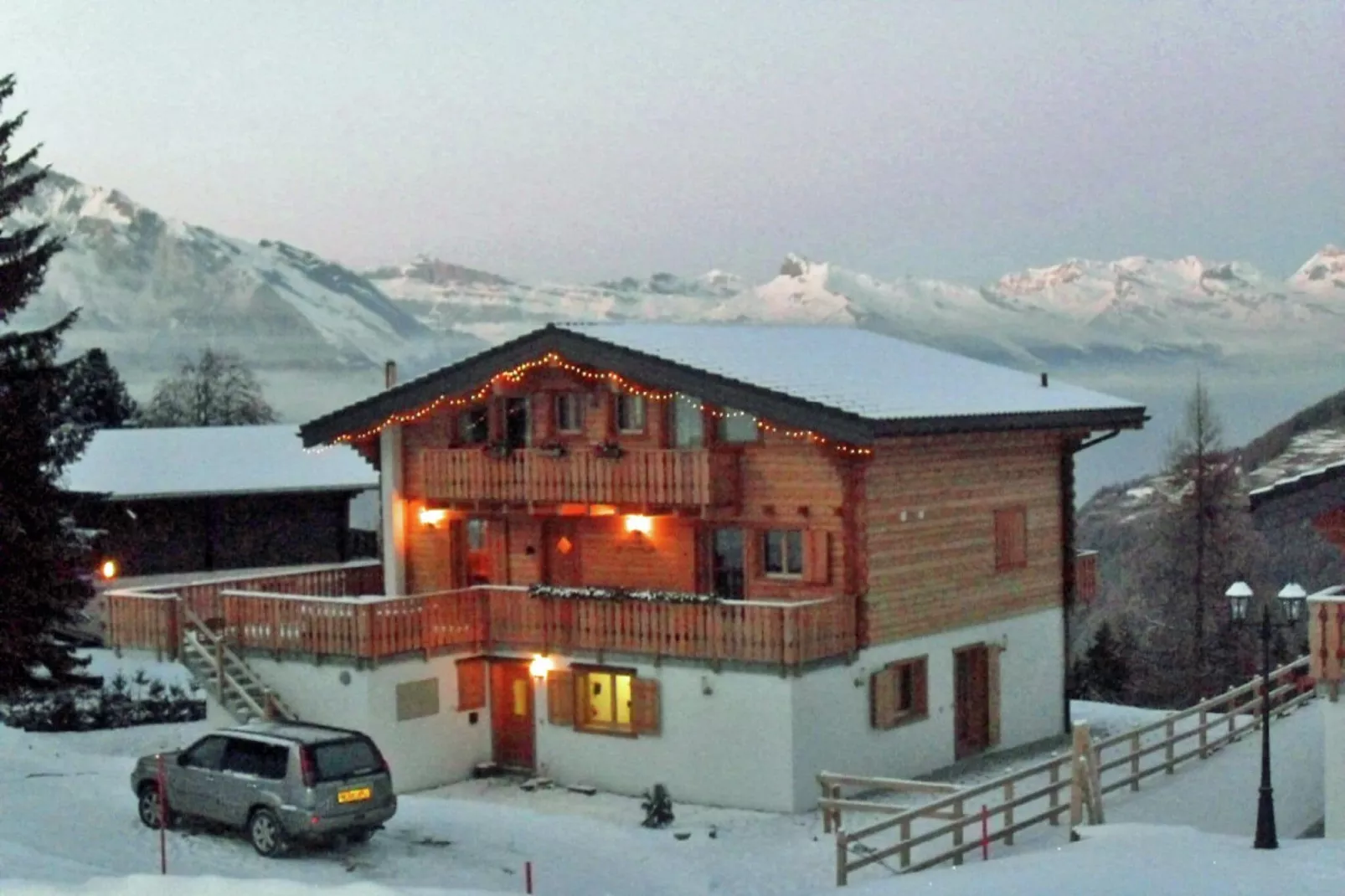 Charmille-Exterior winter