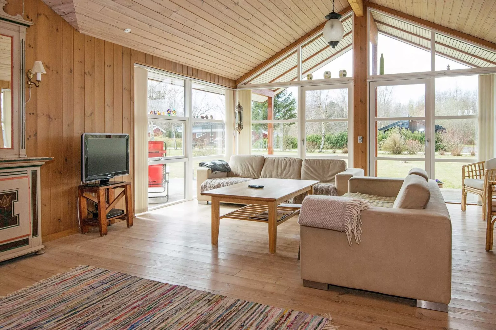 8 person holiday home in Glesborg