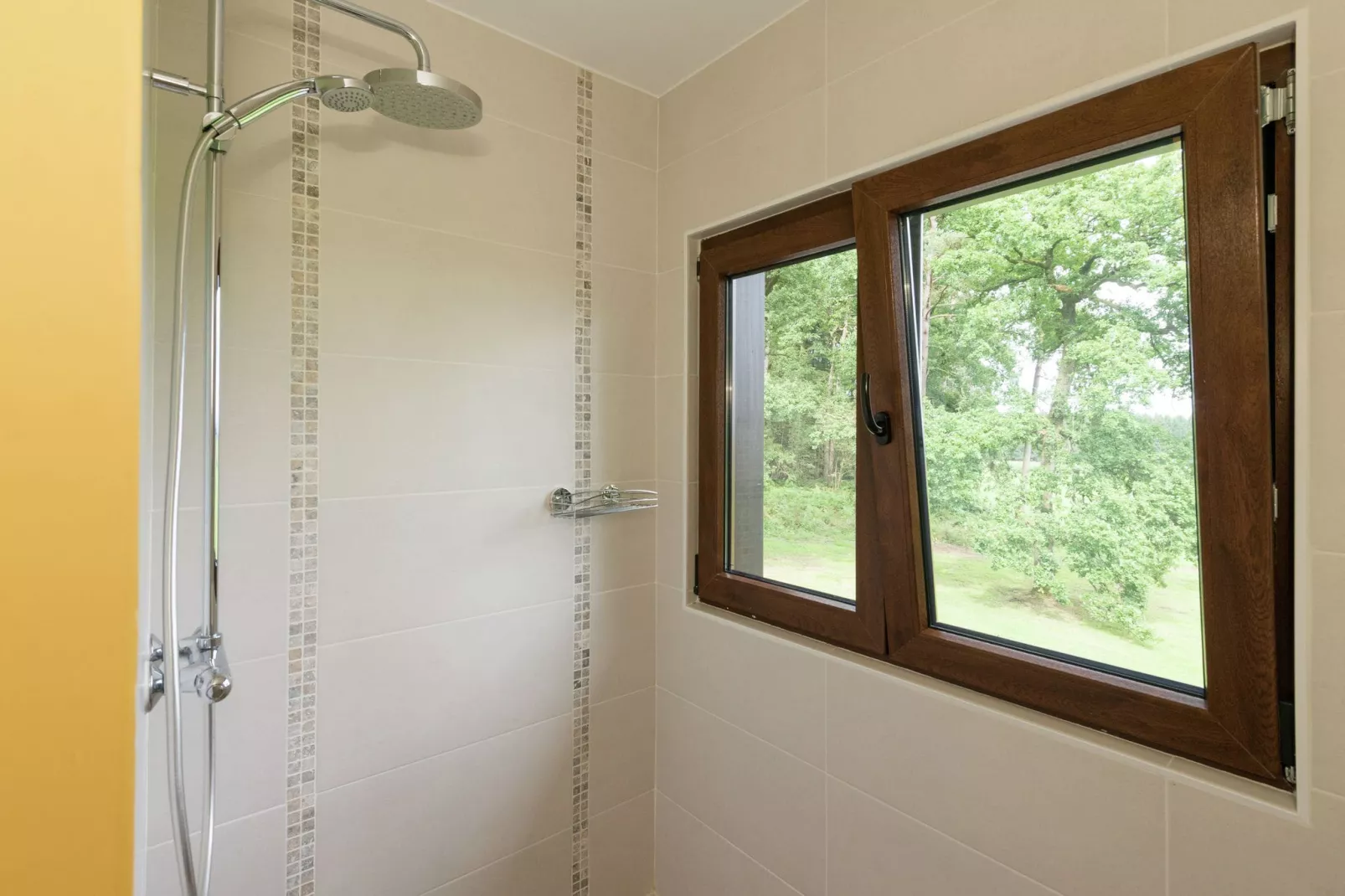 Le Beau Jardin-Badezimmer