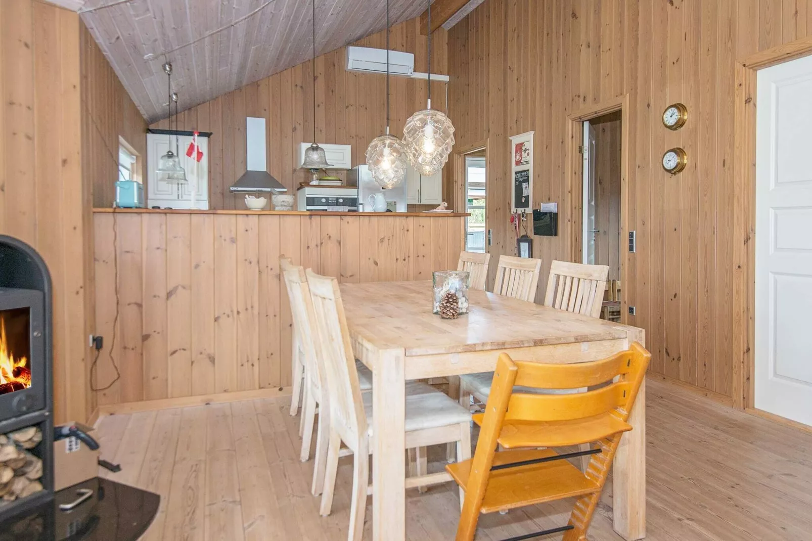 8 person holiday home in Glesborg-Indoor