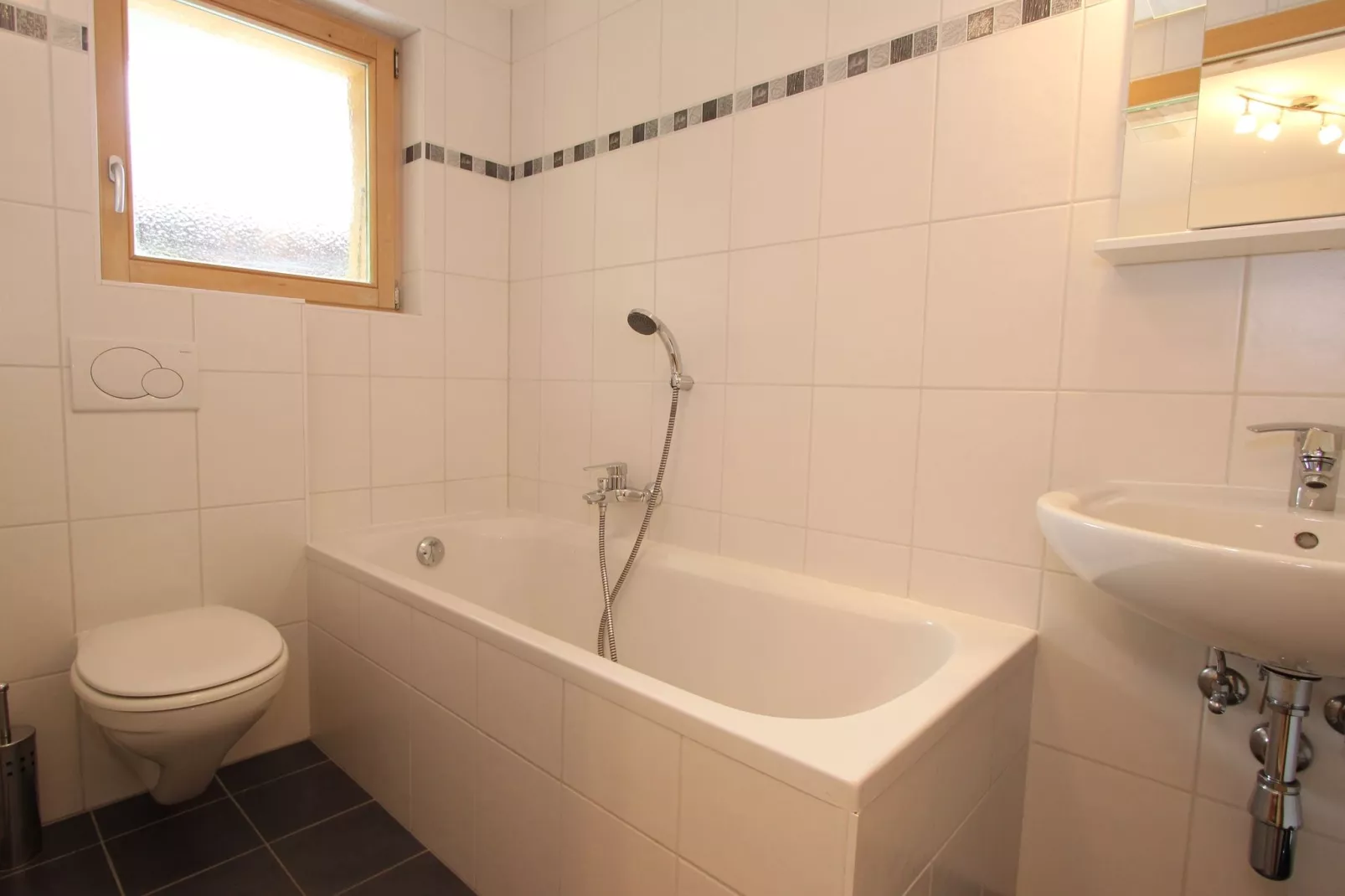 Charmille-Bathroom
