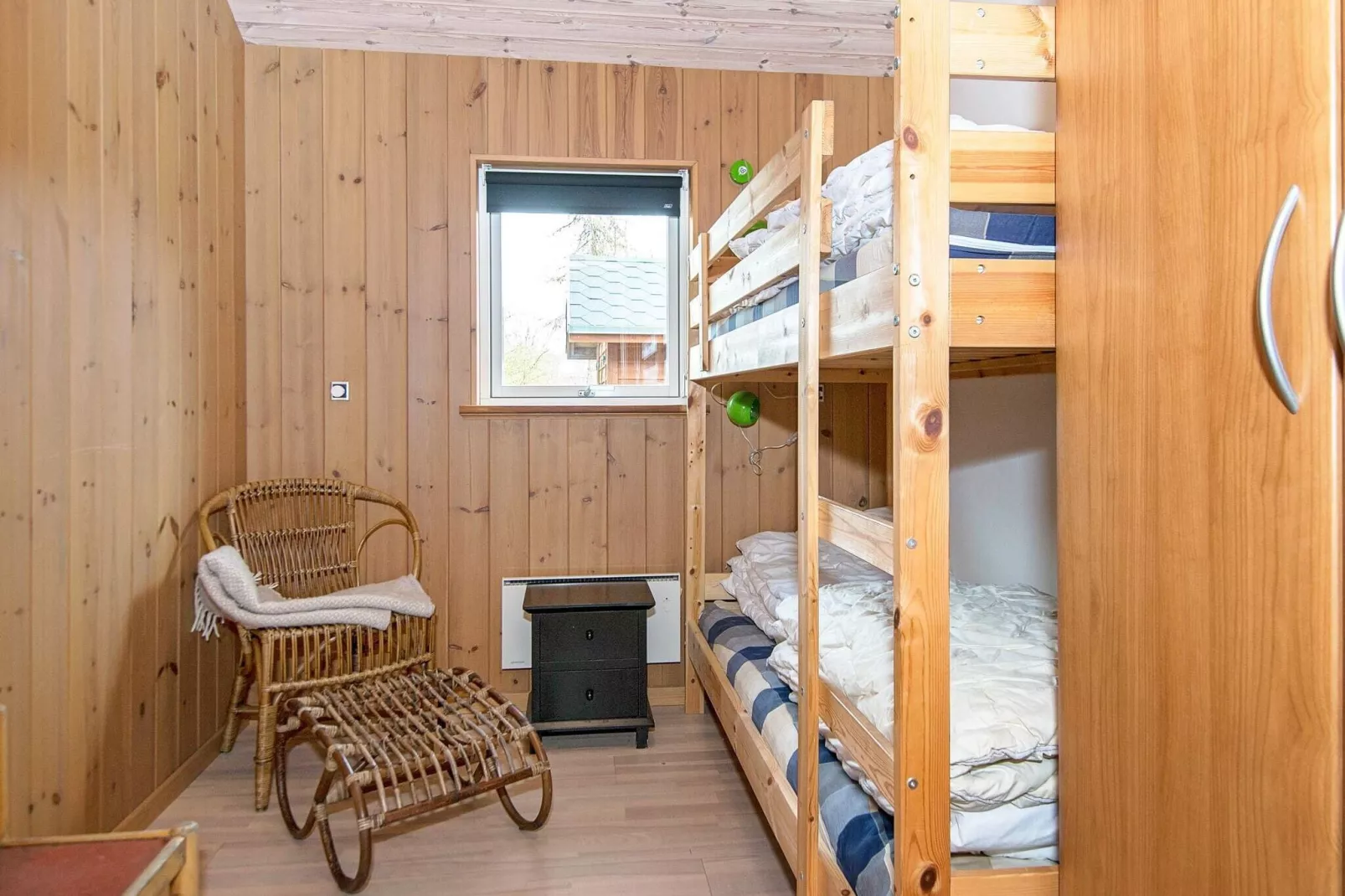 8 person holiday home in Glesborg-Indoor