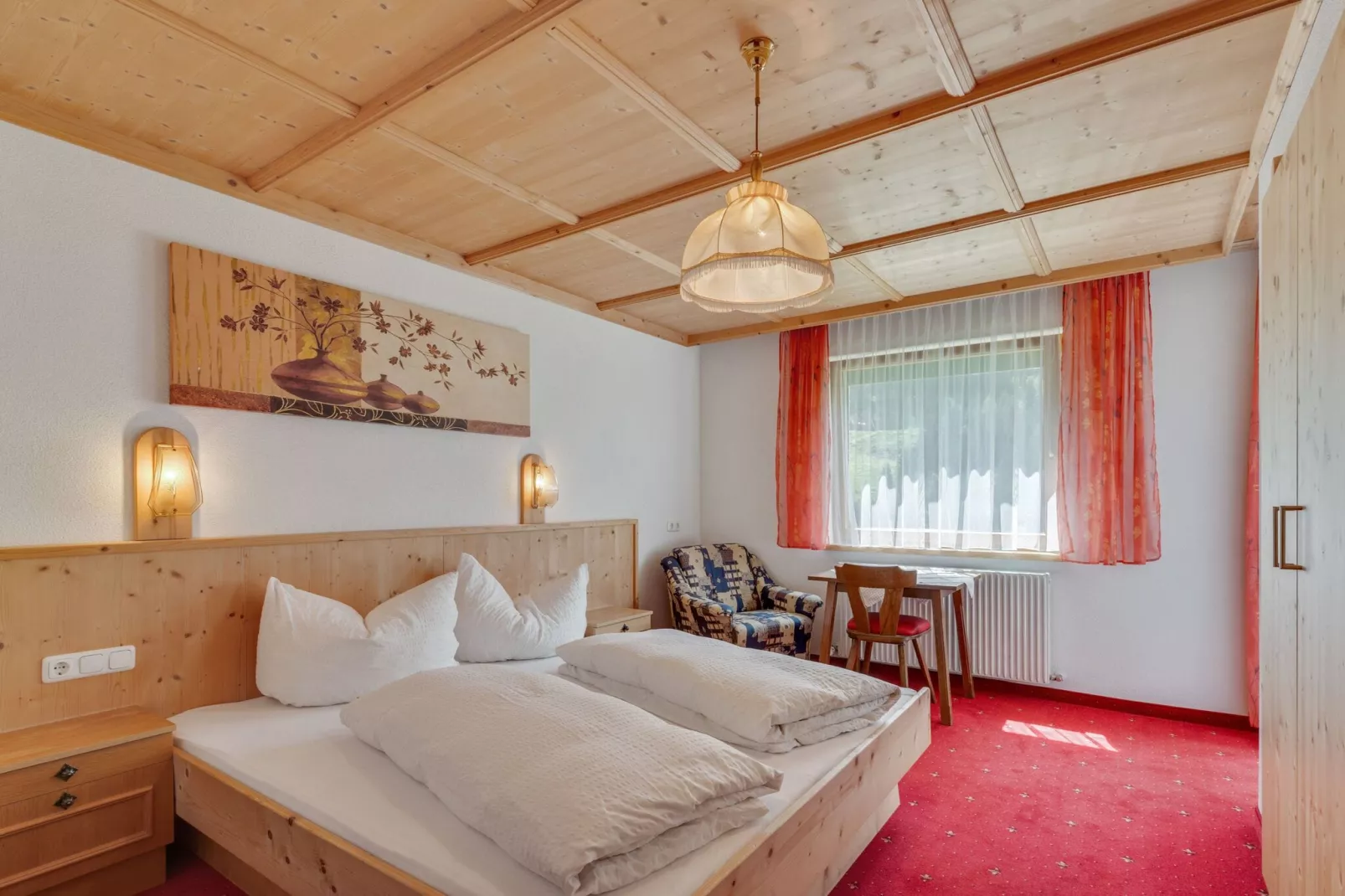Sophie-Bedroom