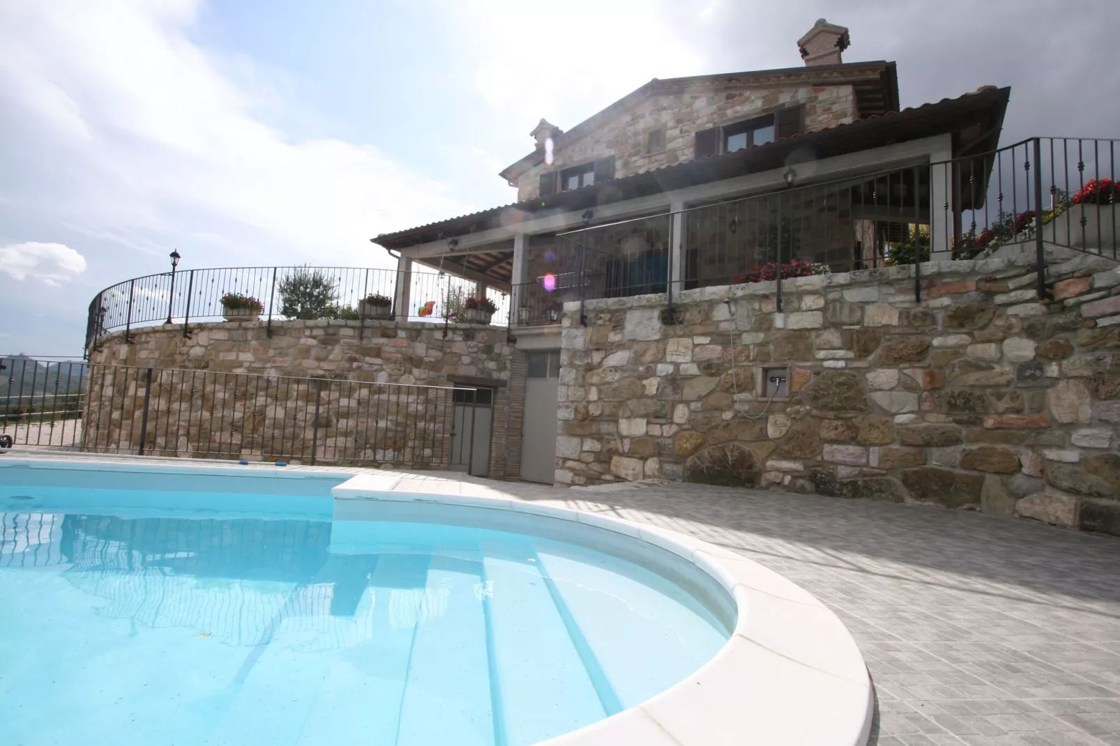 Raggio di Sole-Pool