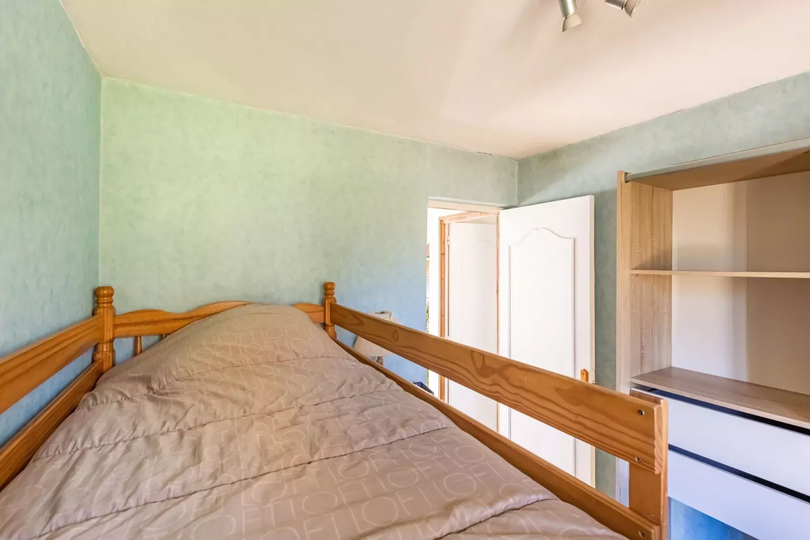 Maison de vacances Montaigu la Brisette-Chambre
