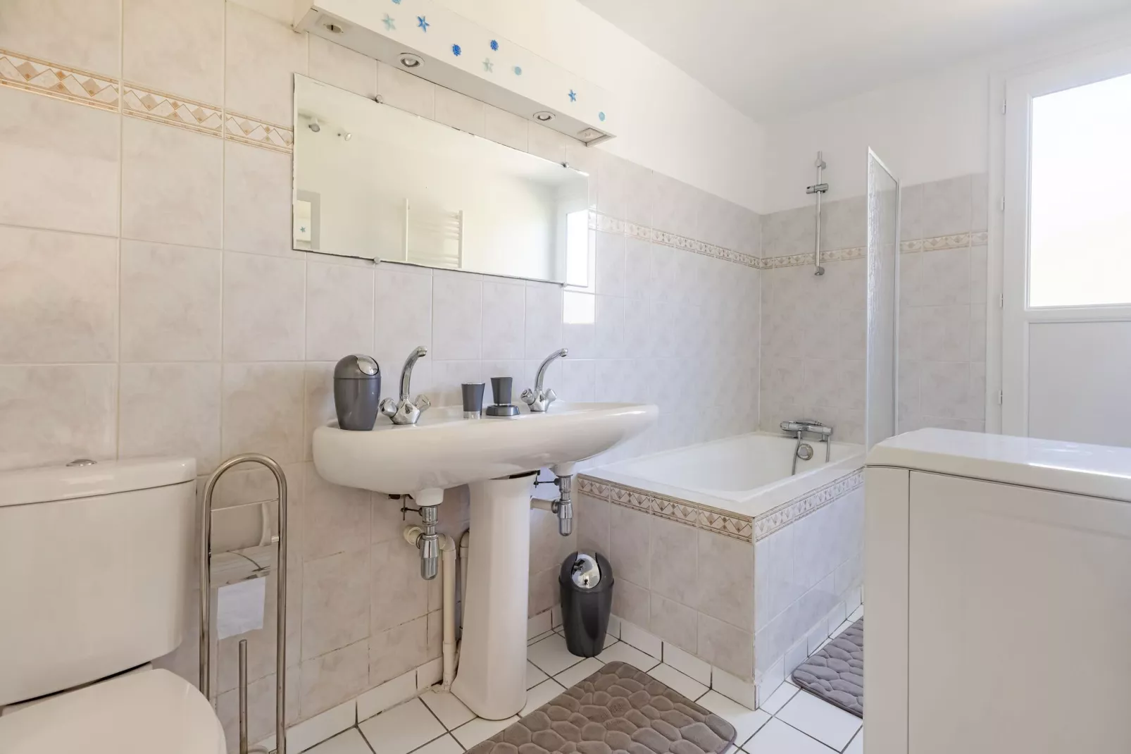 Maison de vacances Montaigu la Brisette-Salle de bain