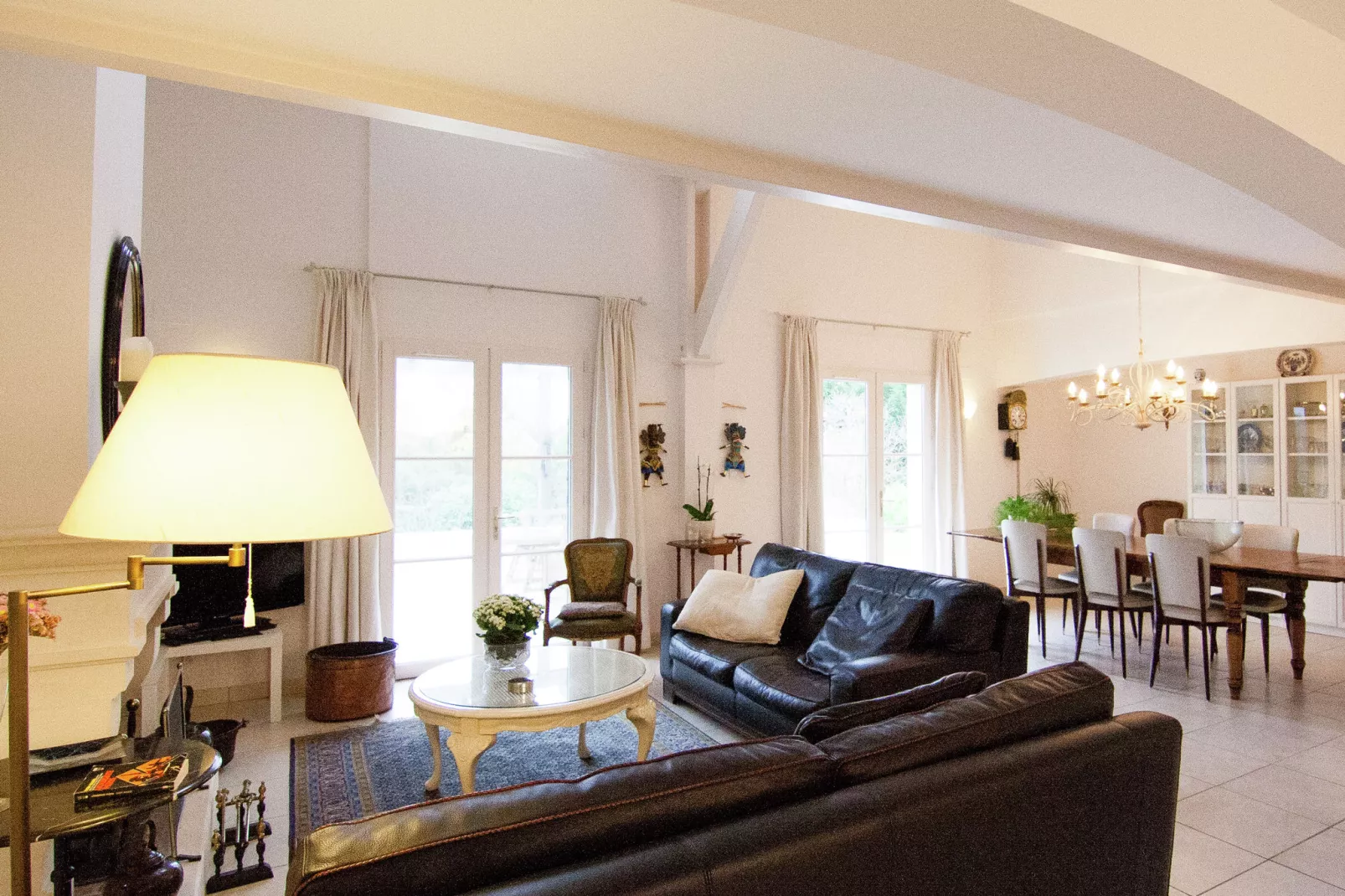 La Haute Prèze 34 près de la Dordogne-Wohnzimmer