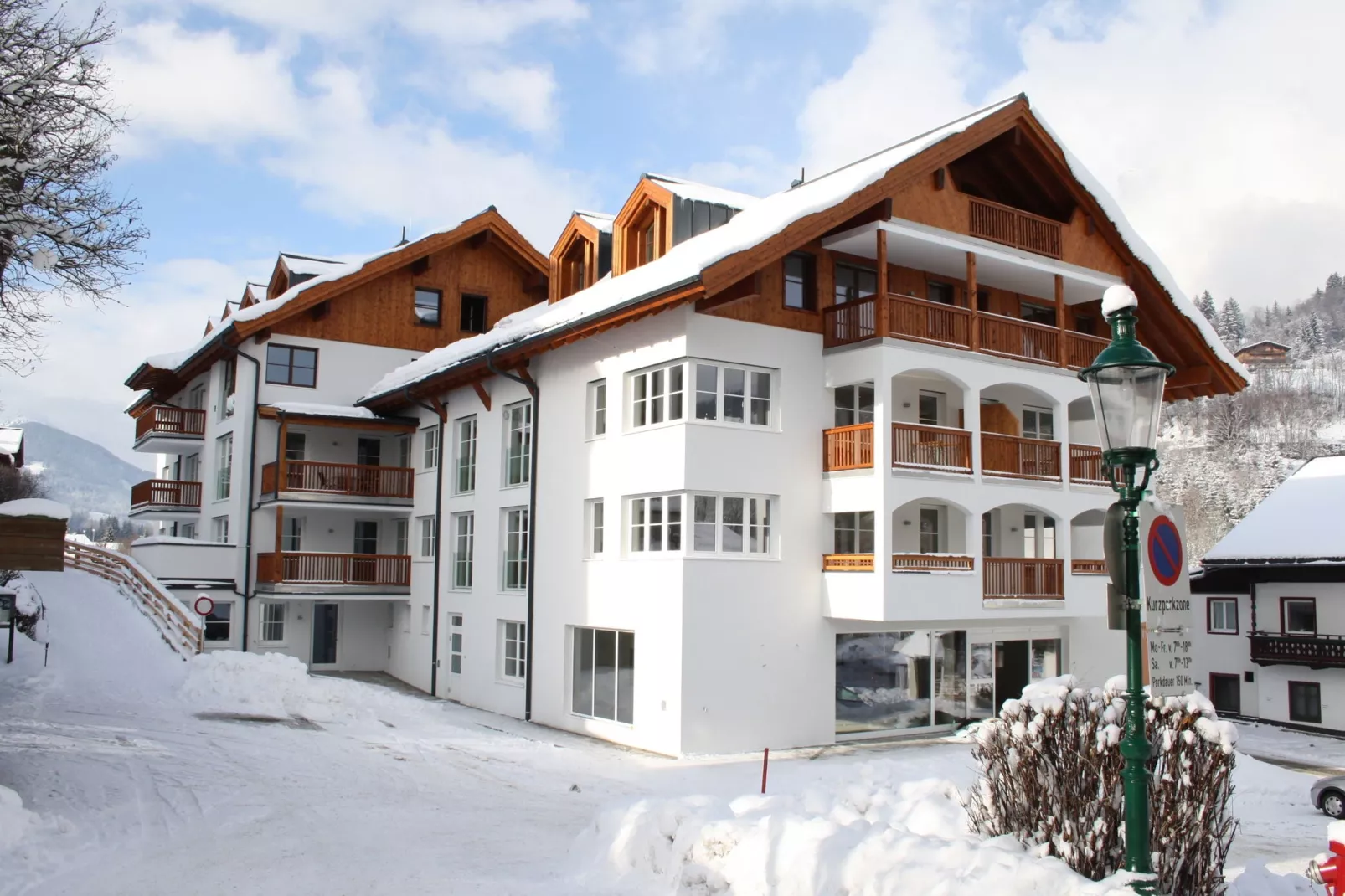 Apartment Schatzspitze-Exterior winter
