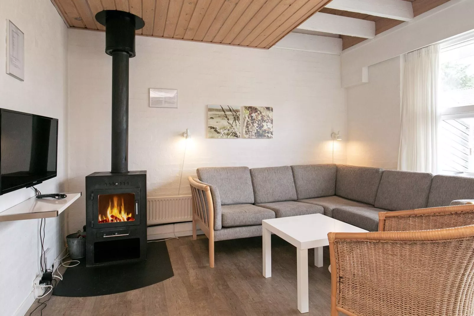 8 person holiday home on a holiday park in Blåvand-Indoor