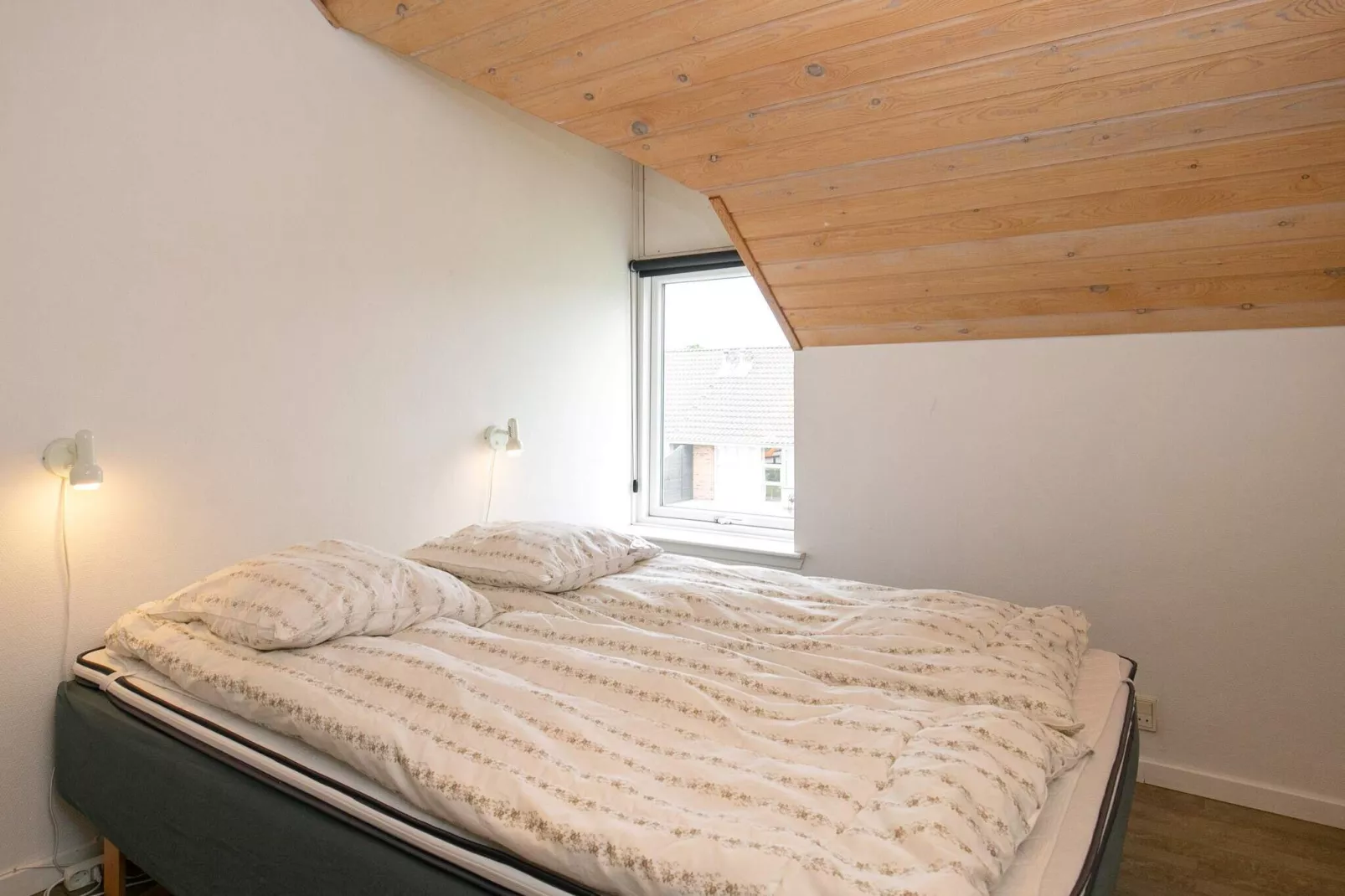 8 person holiday home on a holiday park in Blåvand-Indoor