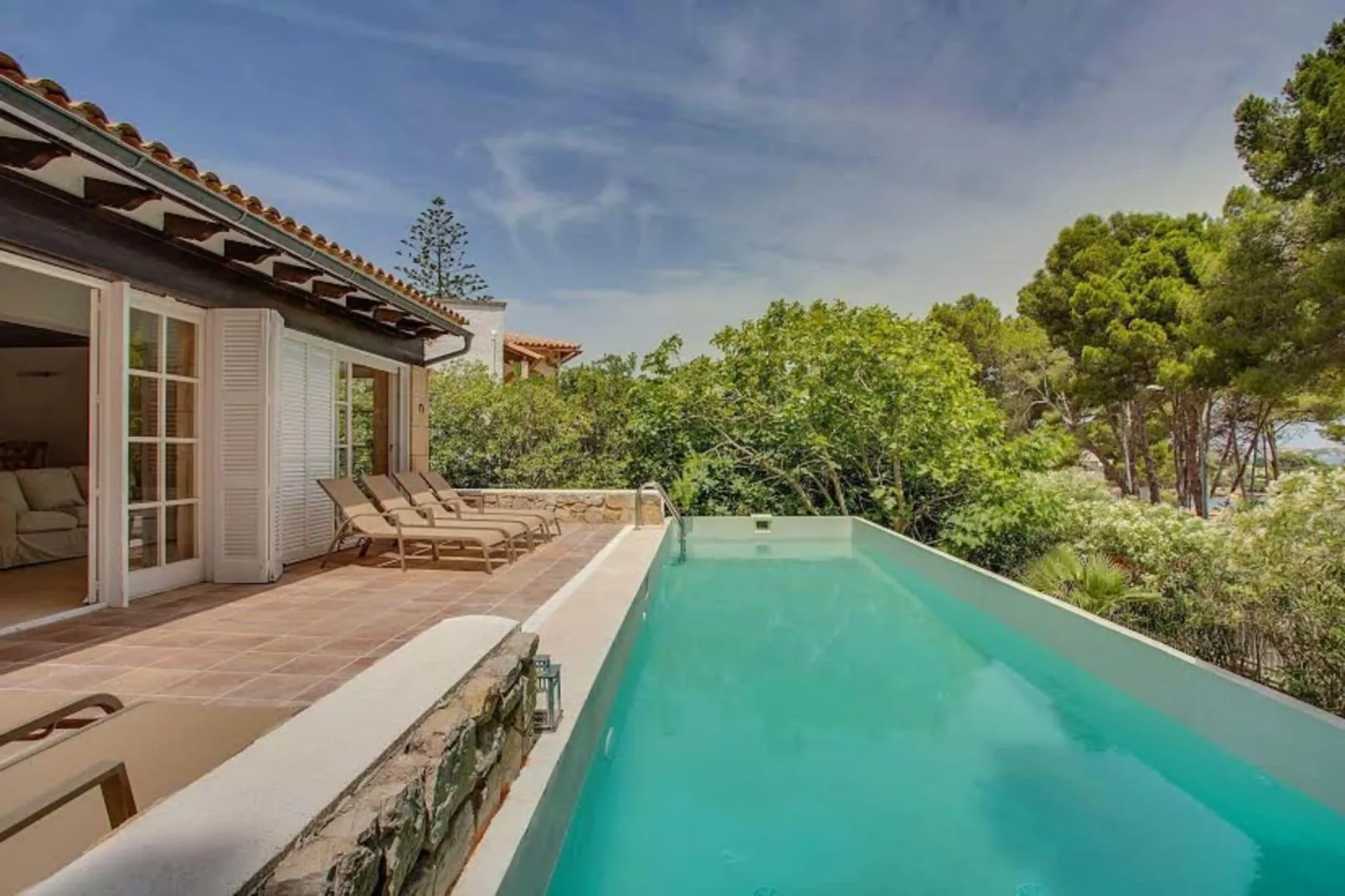 Blu Marine-Pool
