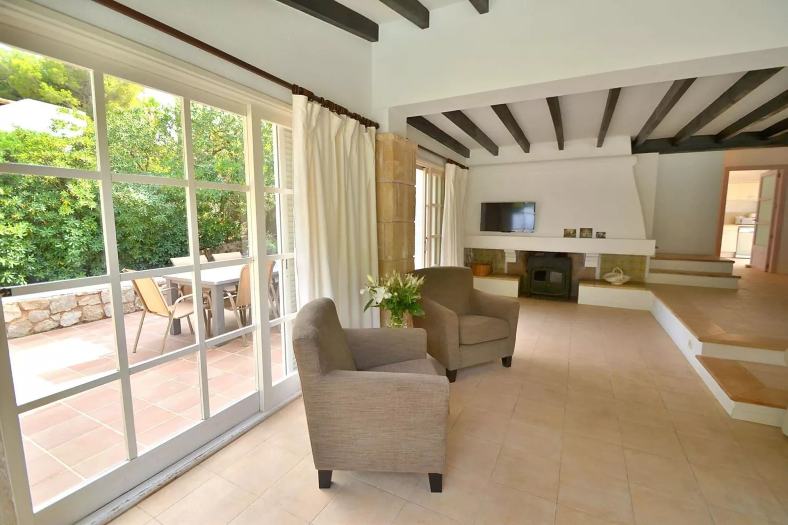 Blu Marine-Living room