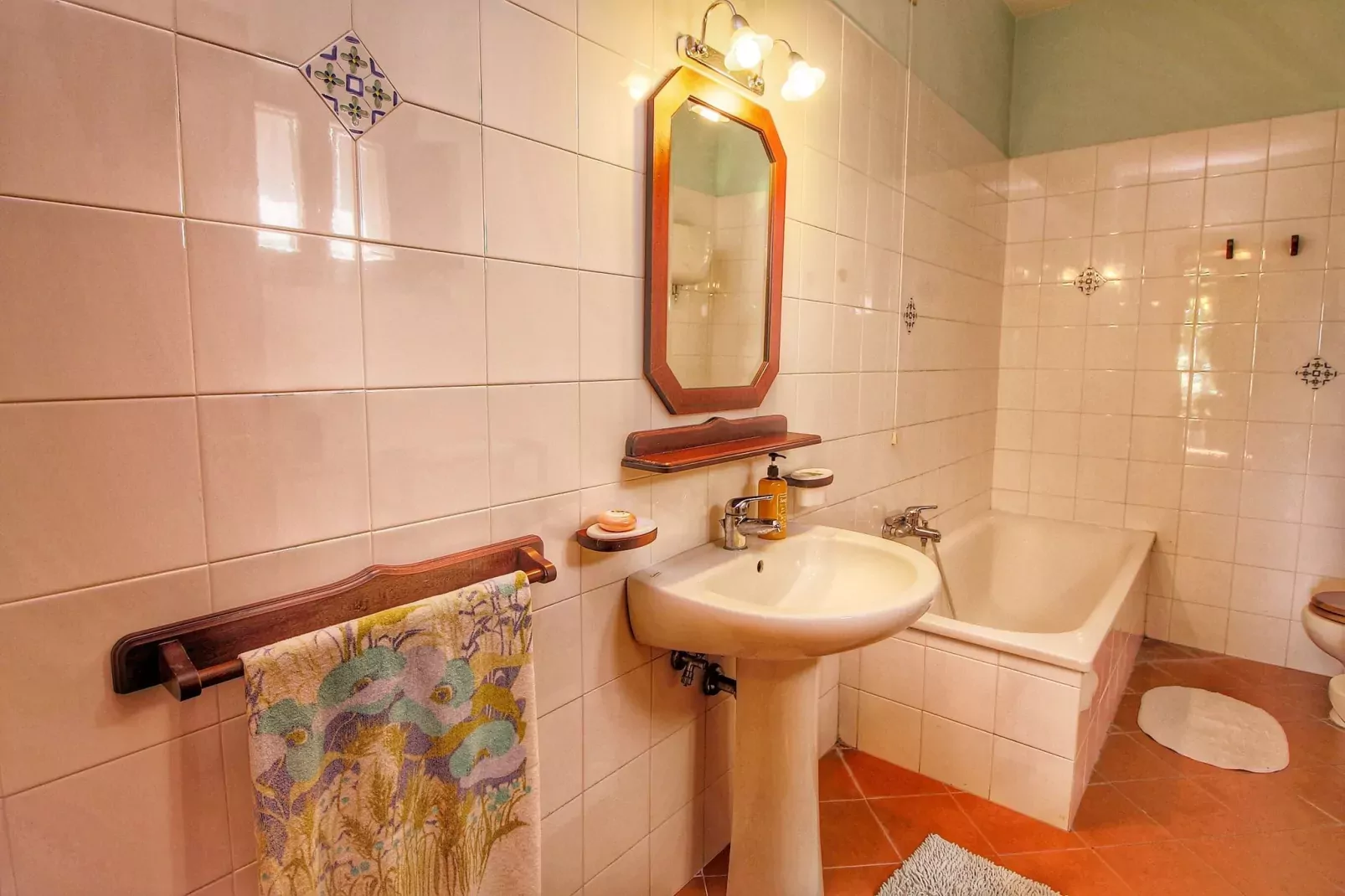 Camillo-Bathroom