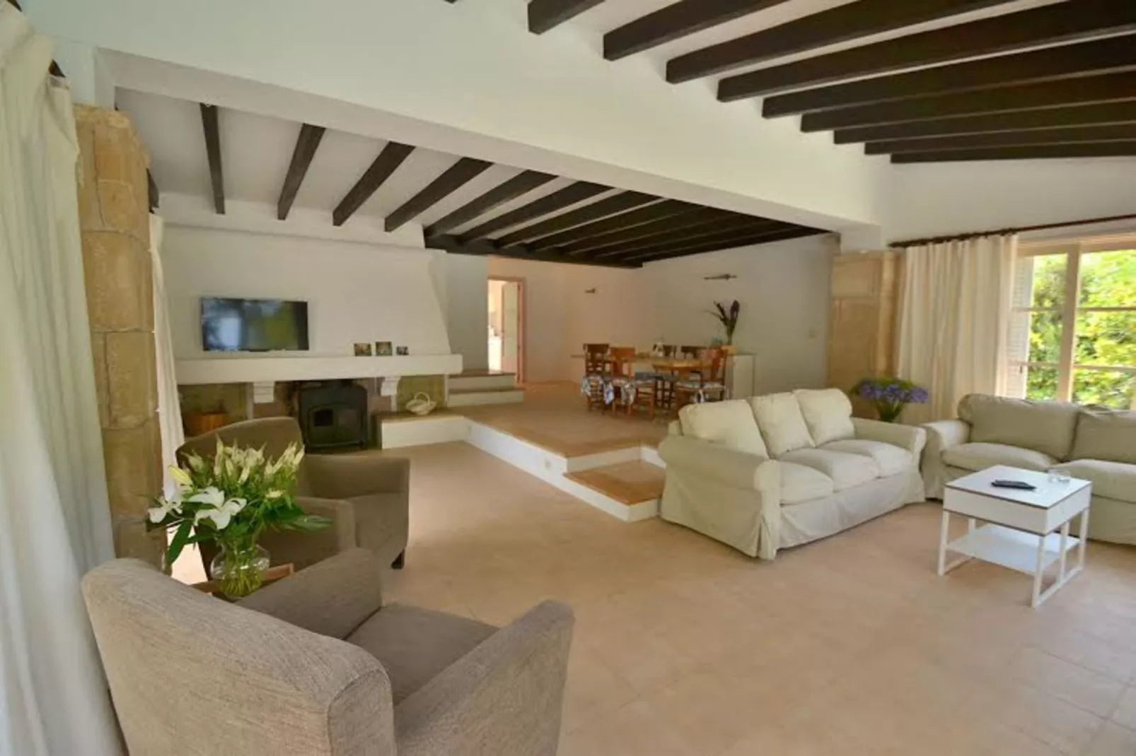 Blu Marine-Living room