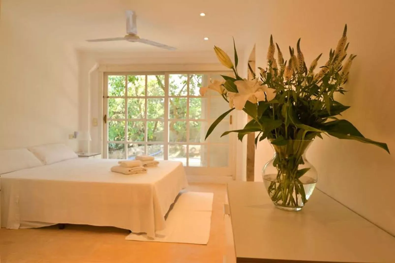 Blu Marine-Bedroom