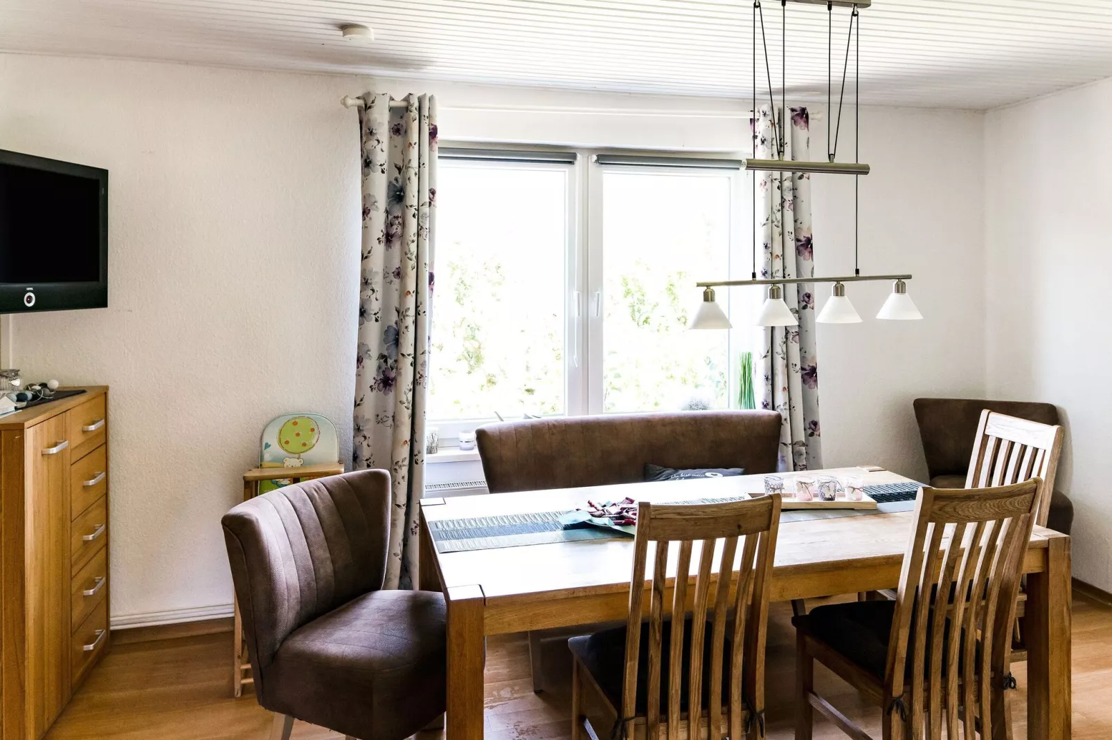 Sauerland - Diemelsee-Dining room