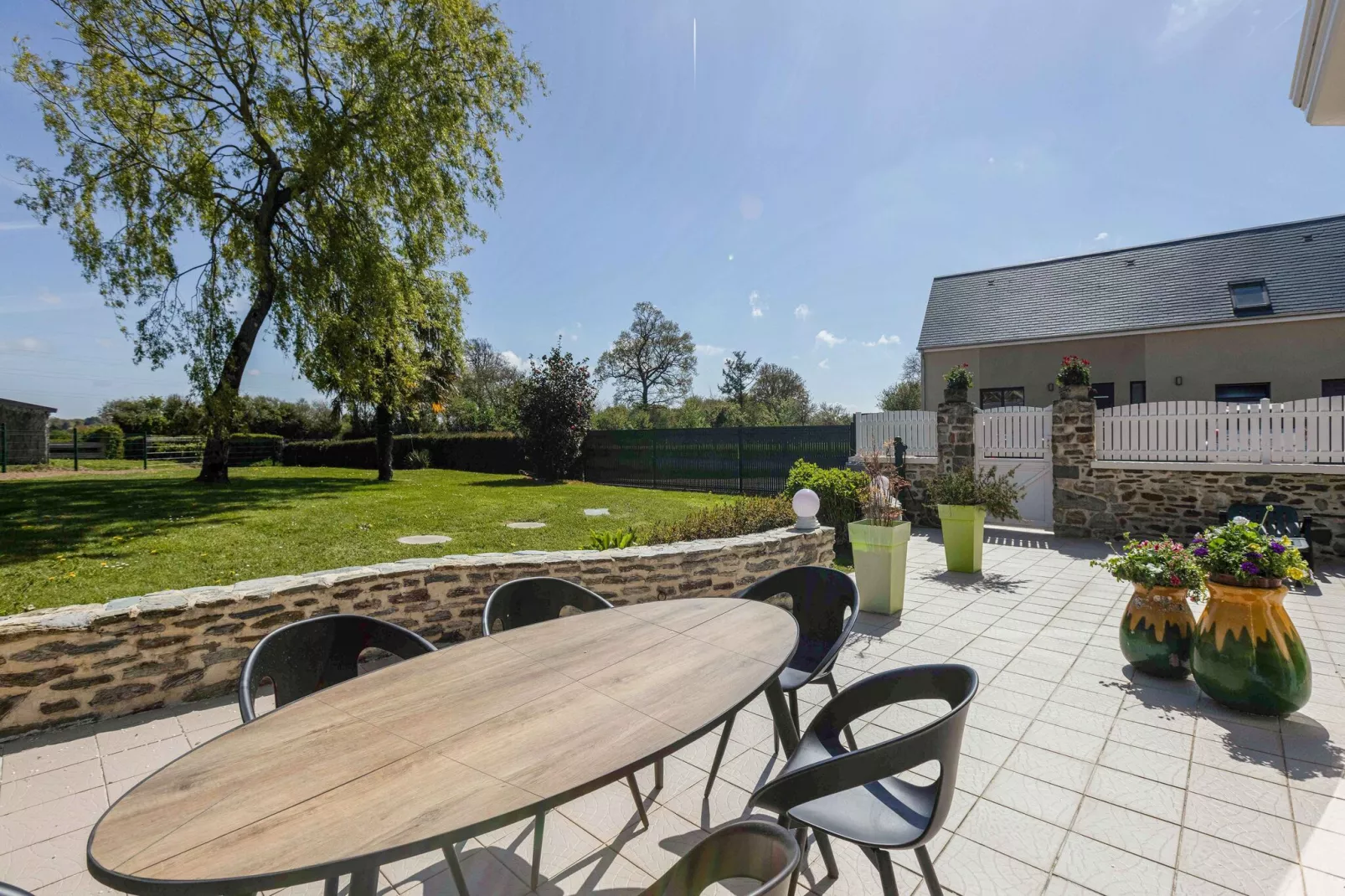 MAISON LEBLOND/MONTAIGU-Reception hall
