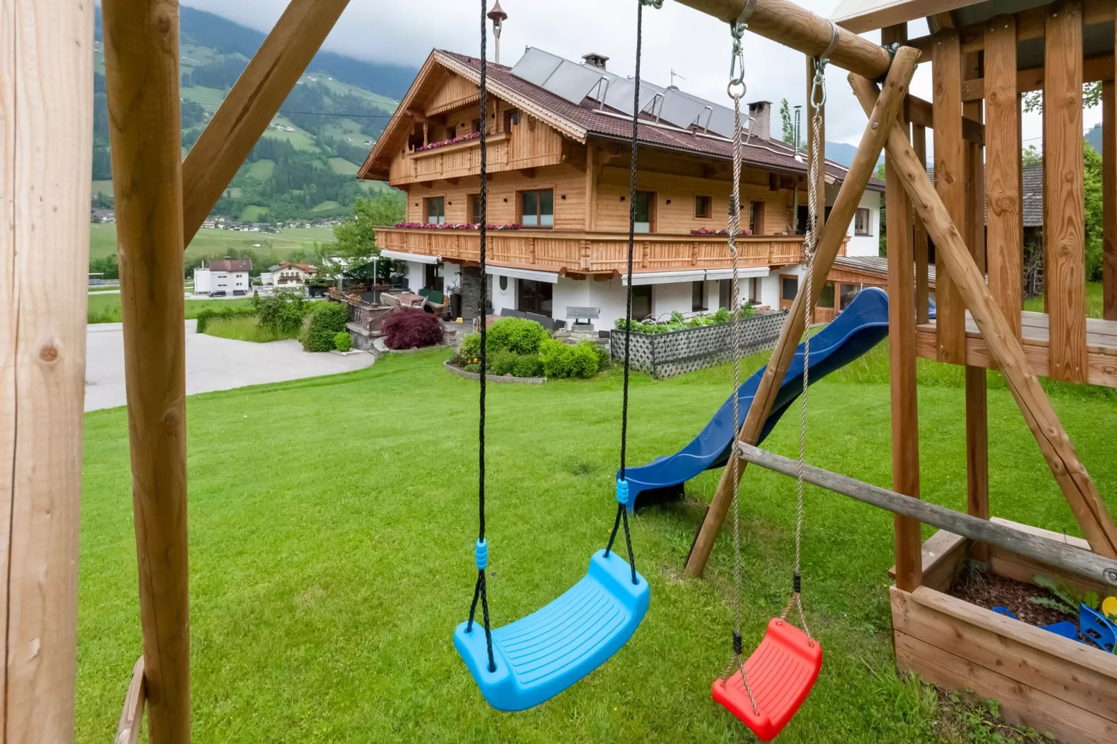 Moiklerhof-Gardens summer