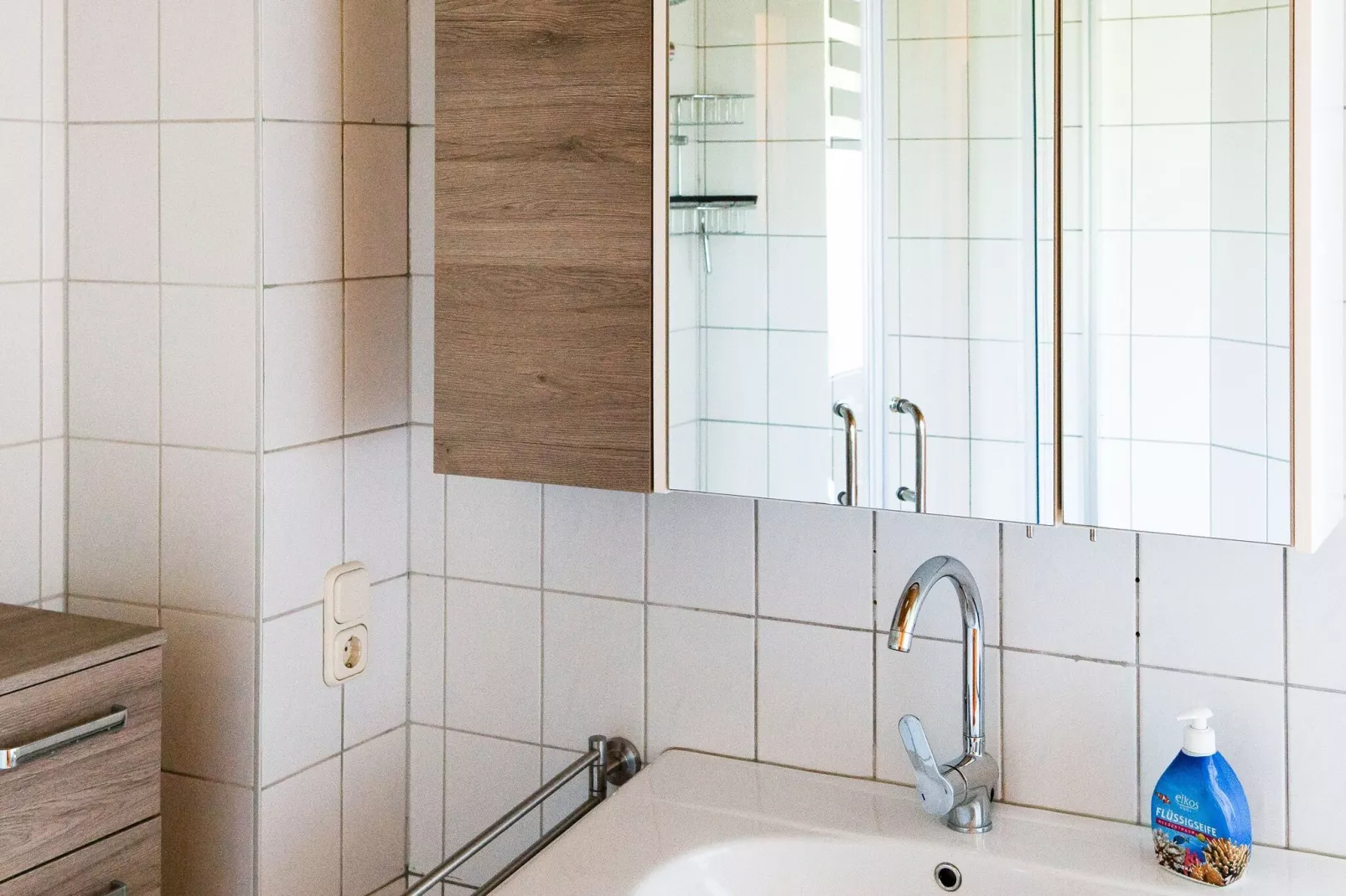 Sauerland - Diemelsee-Bathroom