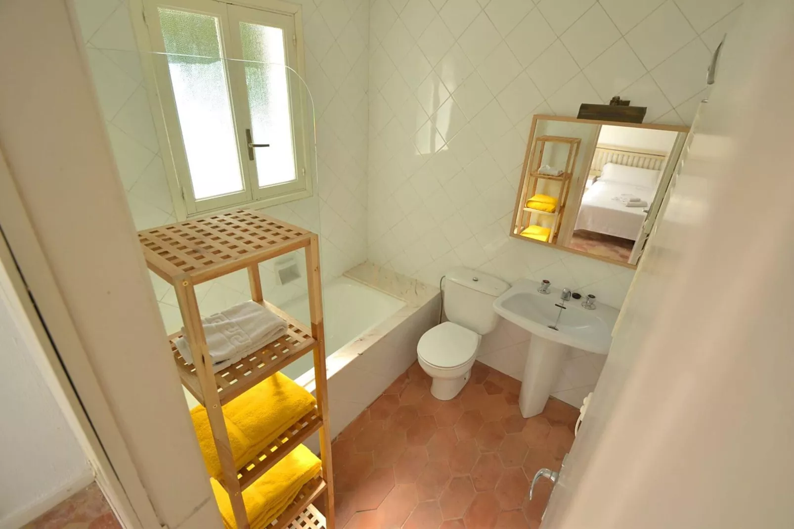 Blu Marine-Bathroom