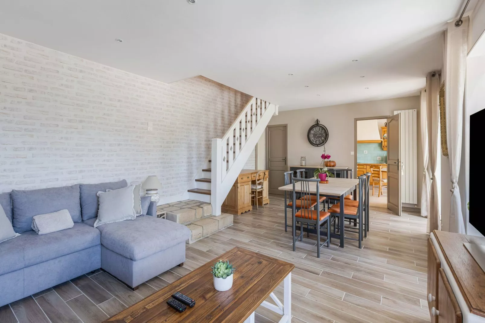 MAISON LEBLOND/MONTAIGU-Living room