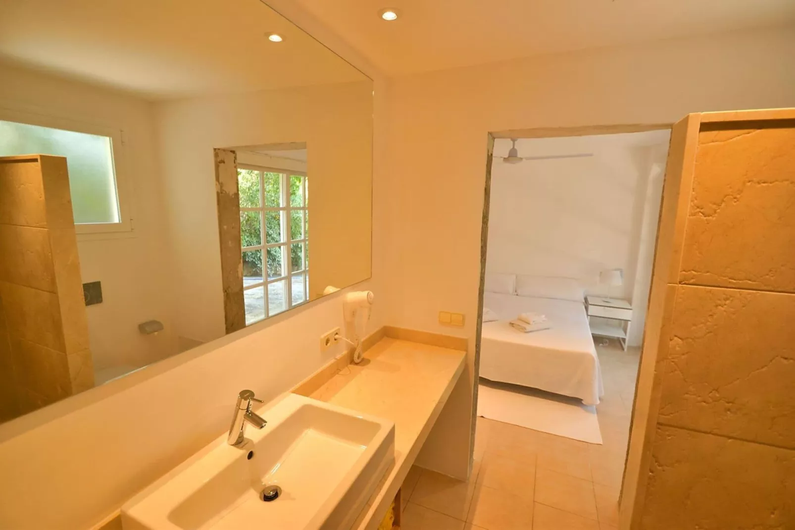 Blu Marine-Bathroom