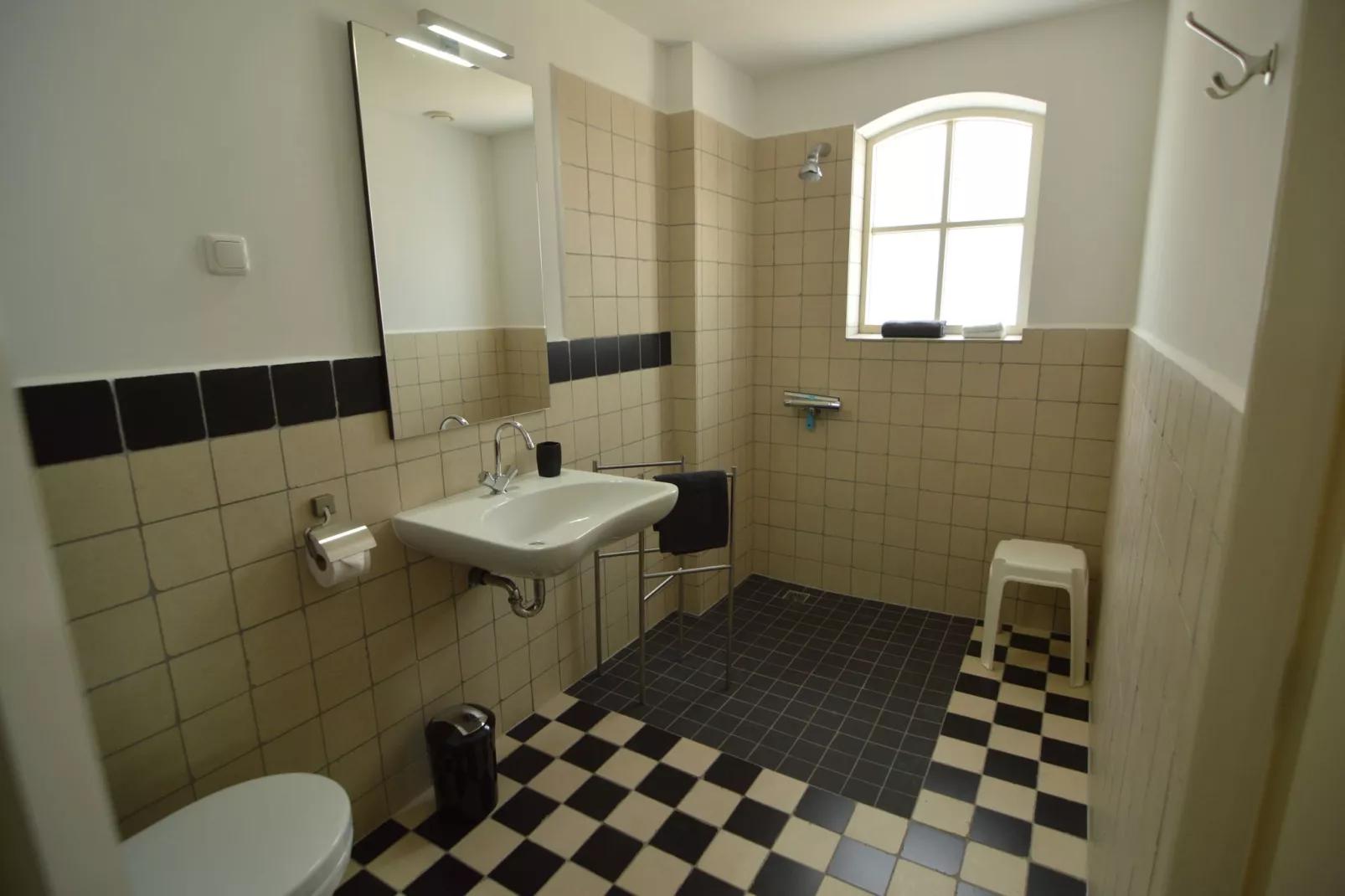 Jules Verne-Bathroom