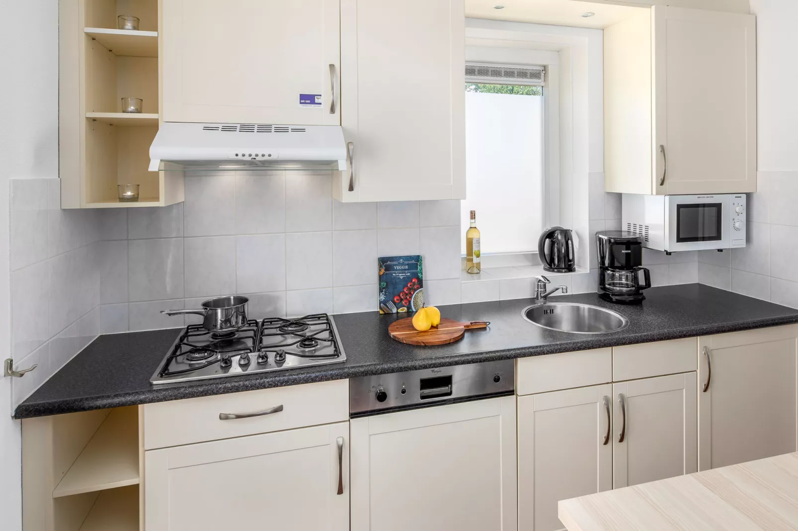 Aquadelta 28-Kitchen