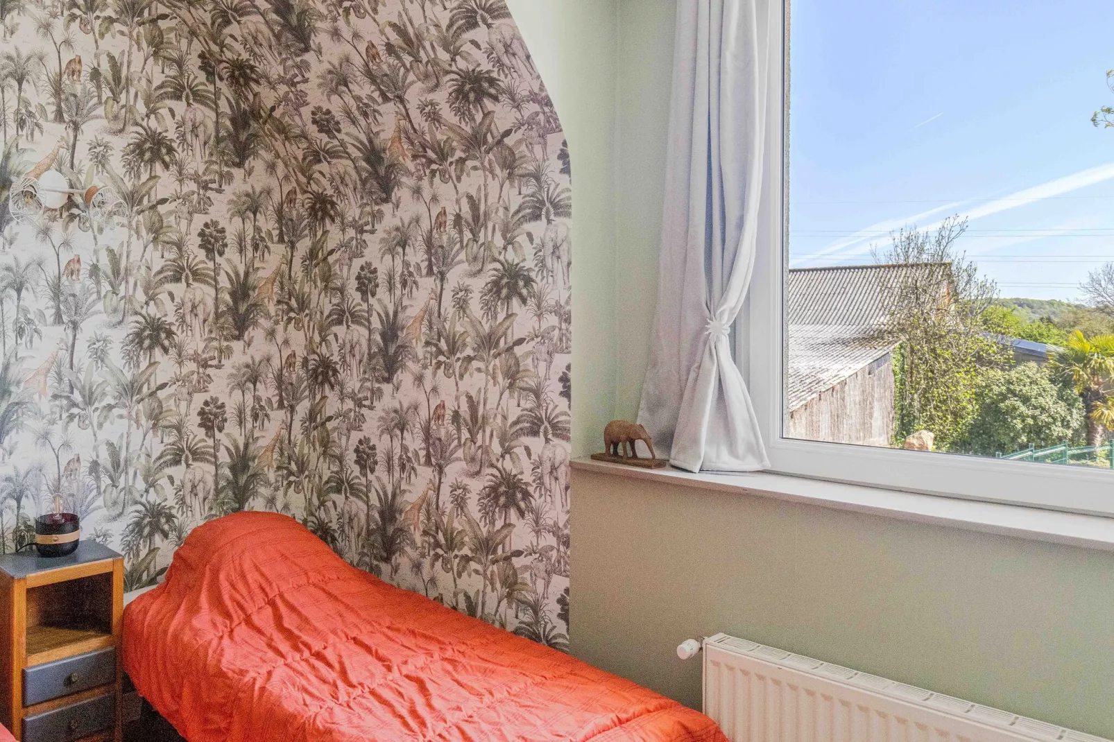 MAISON LEBLOND/MONTAIGU-Bedroom